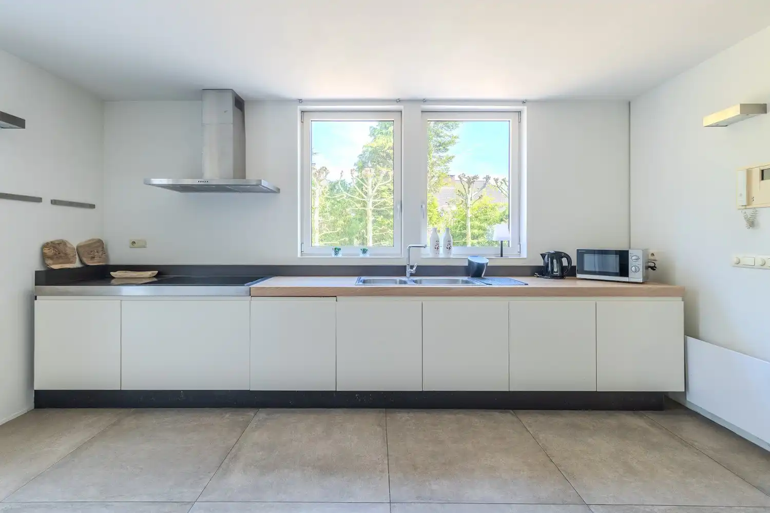 Moderne villa met ruime leefruimte, 4 slaapkamers en 2 badkamers op 13 are in gegeerde buurt Neerharen- Lanaken foto 13