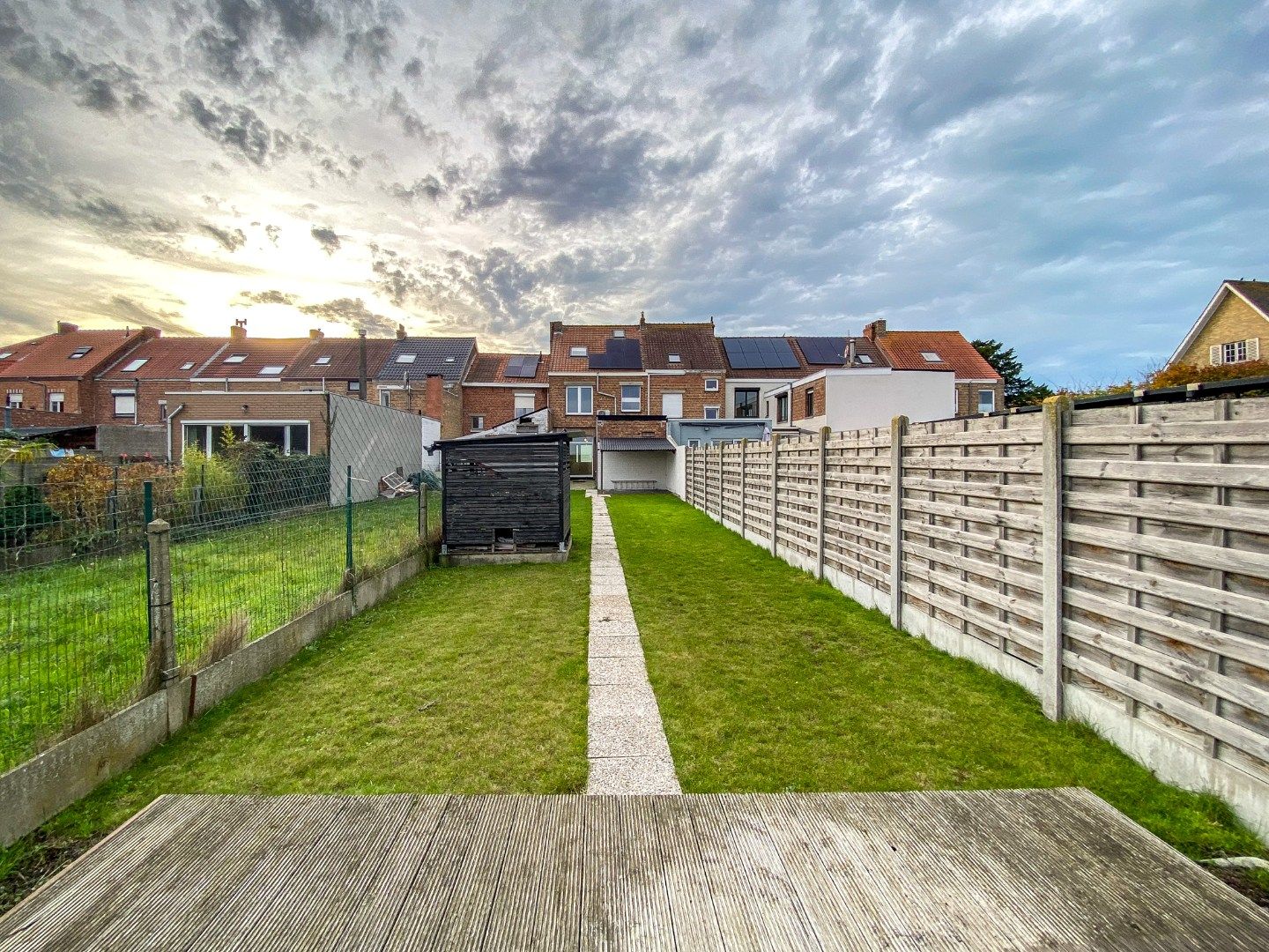 Gerenoveerde rijwoning te huur op 273m² met 3 slaapkamers te Adinkerke (De Panne)!  foto 27