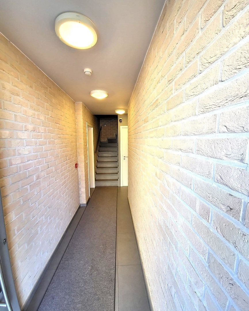 Zeer verzorgd gelijkvloers appartement met tuin. foto 4