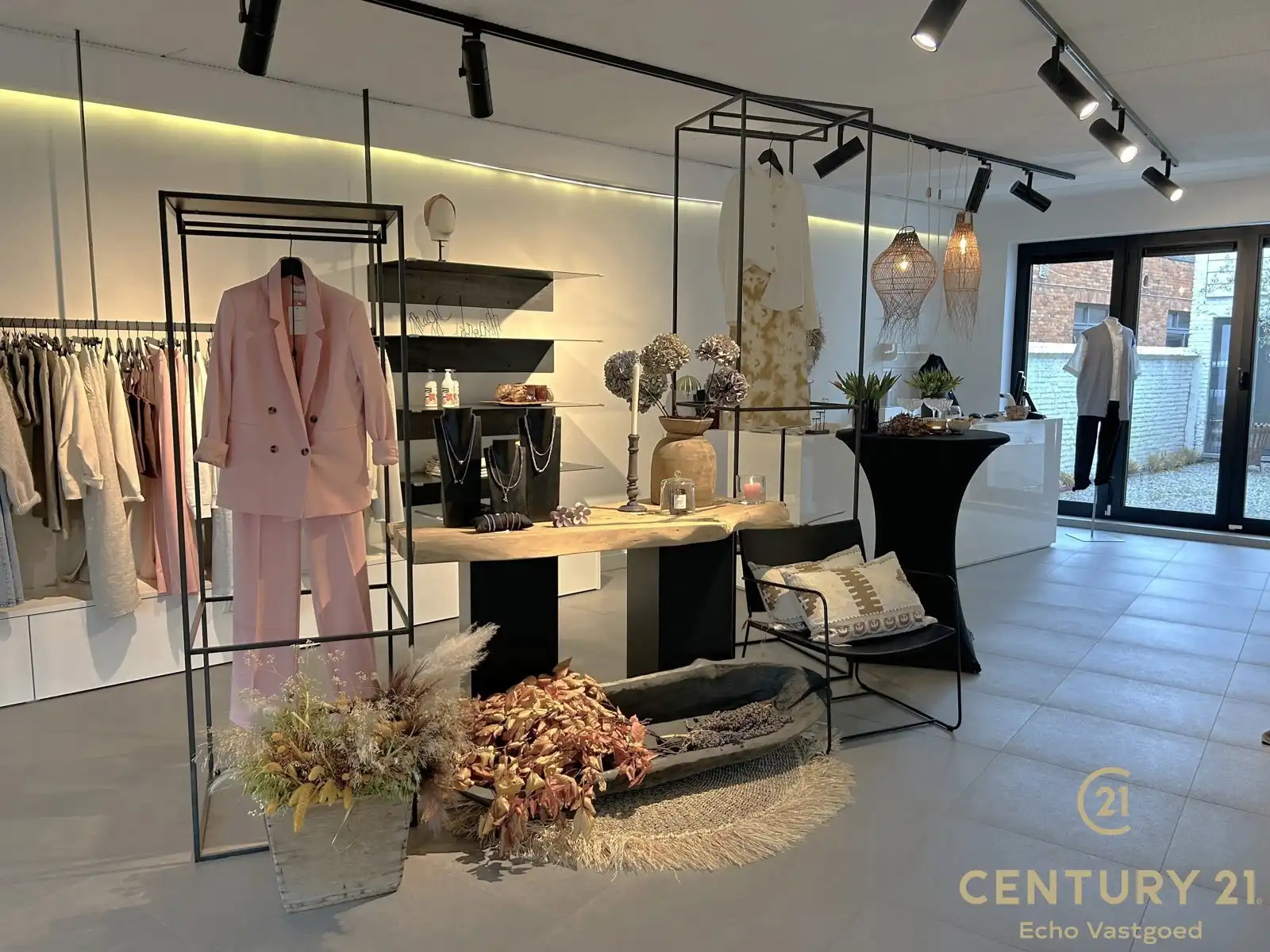 Instapklare handelsruimte in hartje Oud-Turnhout foto 8