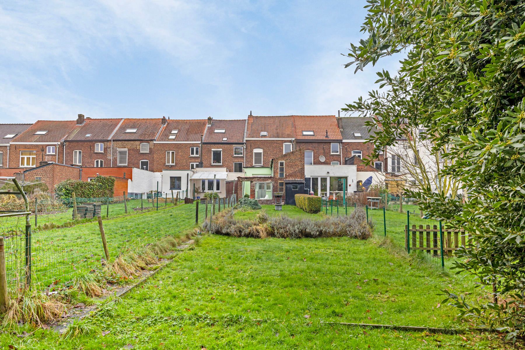 Charmante woning met tuin in de stadsrand van Halle foto 21