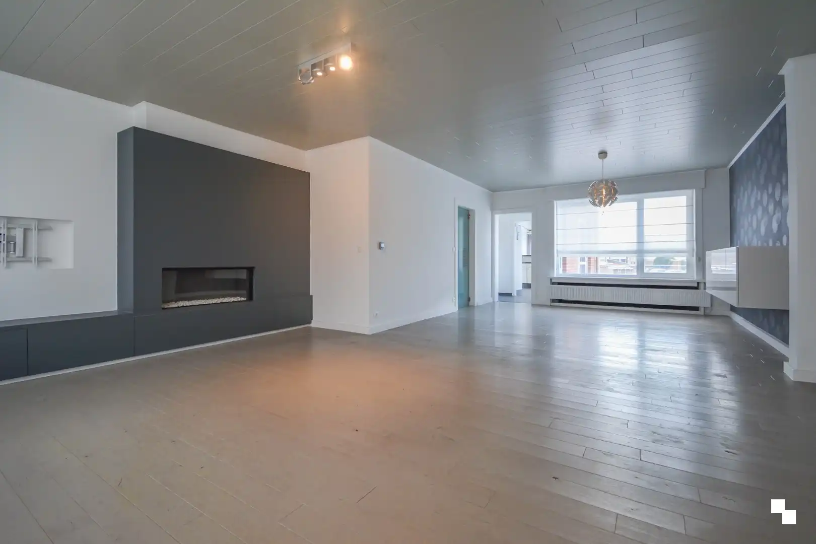 Ruime bel-etagewoning in hartje Izegem foto 6