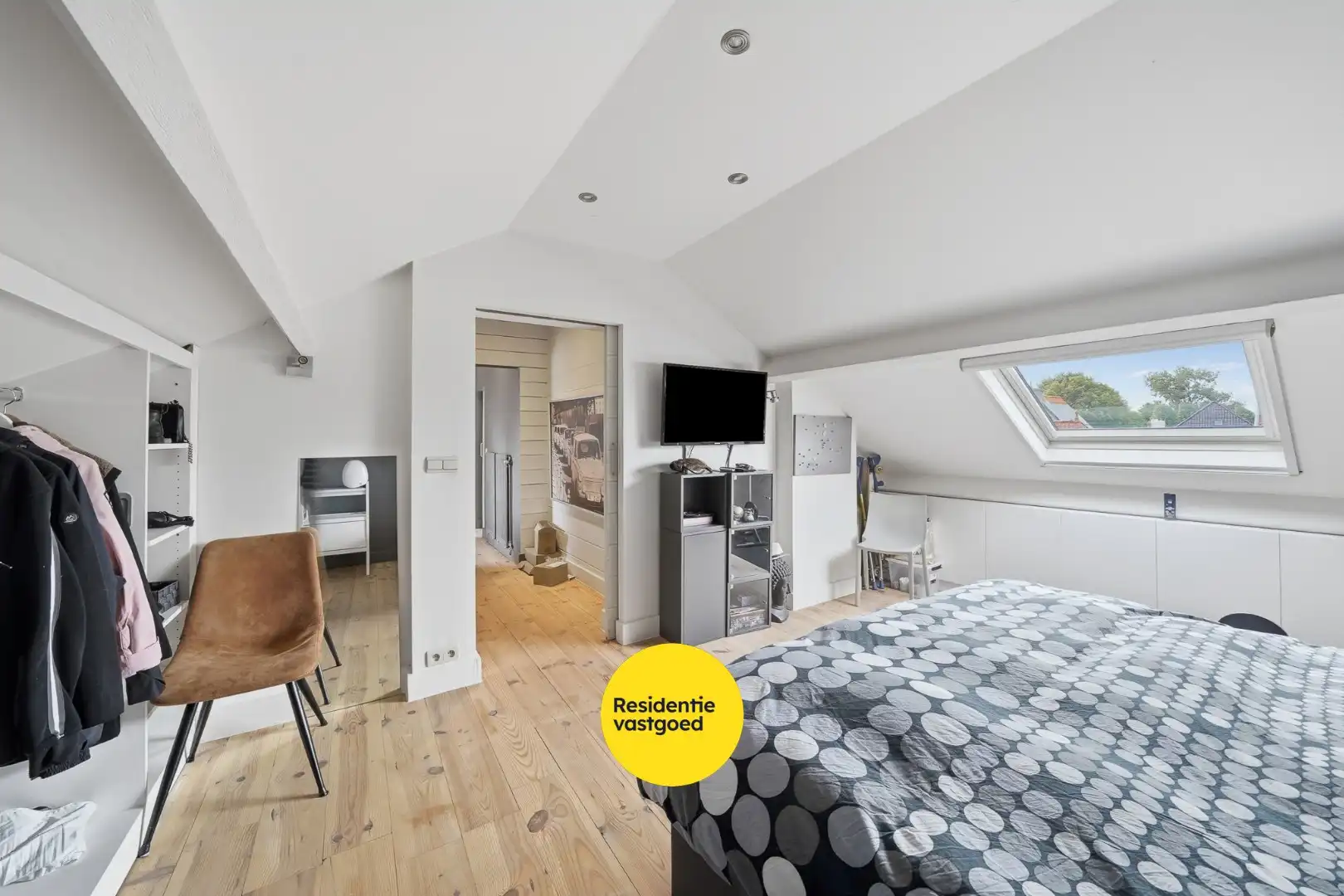 Duplex-appartement van 165 m² met garage, carport en zonnig terras in de Vicognewijk foto 18