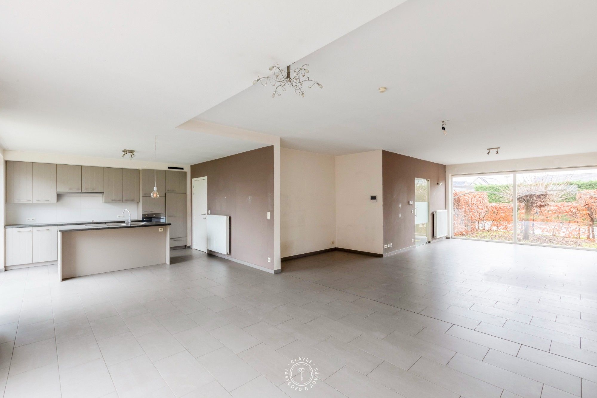 Recente halfopen bebouwing met B-label foto 5