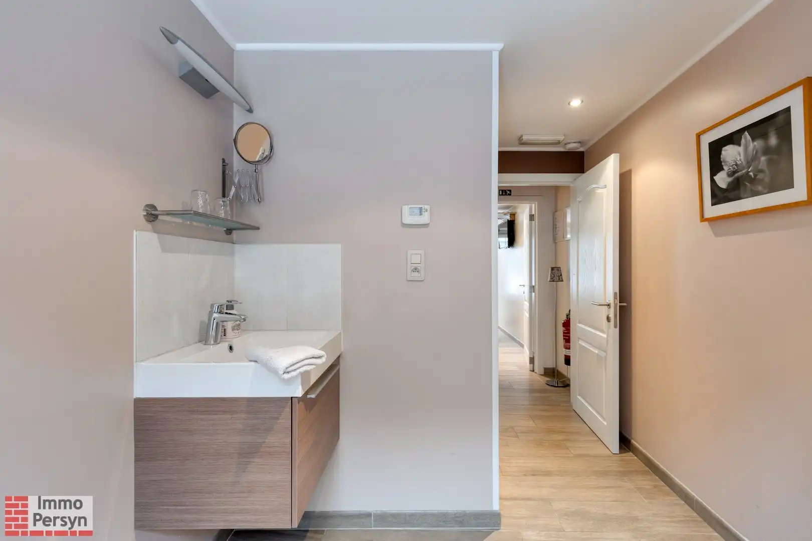 2 huizen te koop: 1 gerenoveerd + 1 te renoveren foto 11