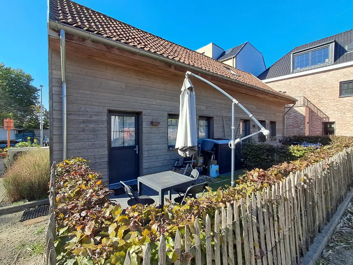 Knusse woning, centraal gelegen te Oedelem. foto 9