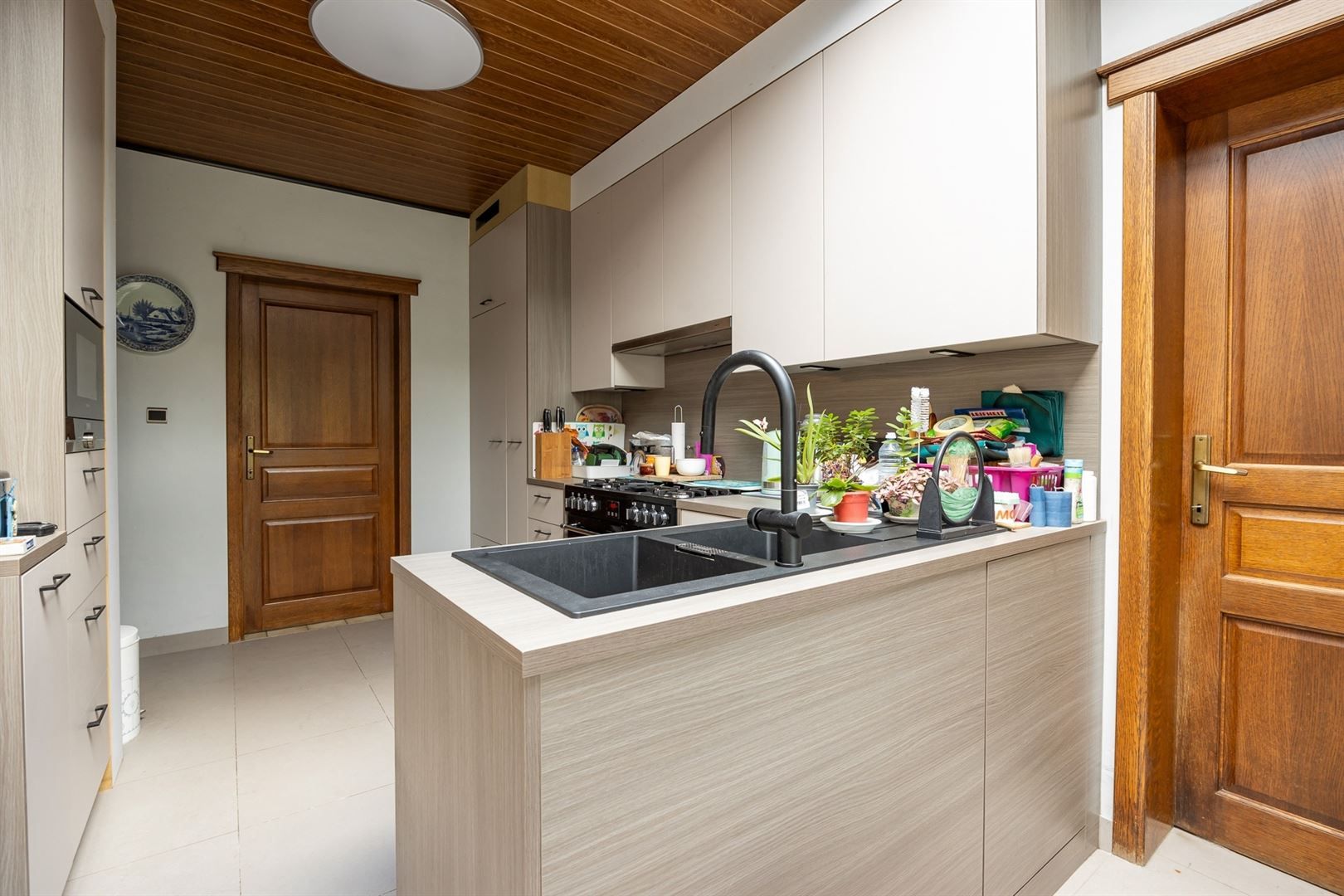 Ruime woning met 3 tot 4 slaapkamers en diepe tuin foto 6