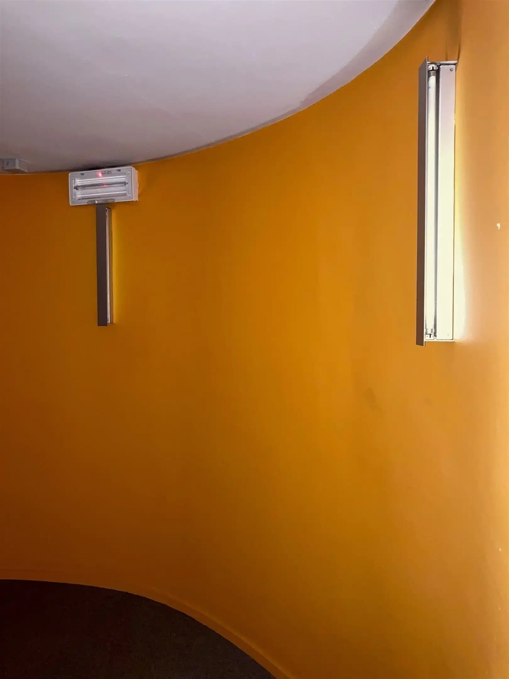 (Para)Medisch/Diensten/Kantoor/Coffee corner op een commerciële hoek in Antwerpen-Zuid foto 17