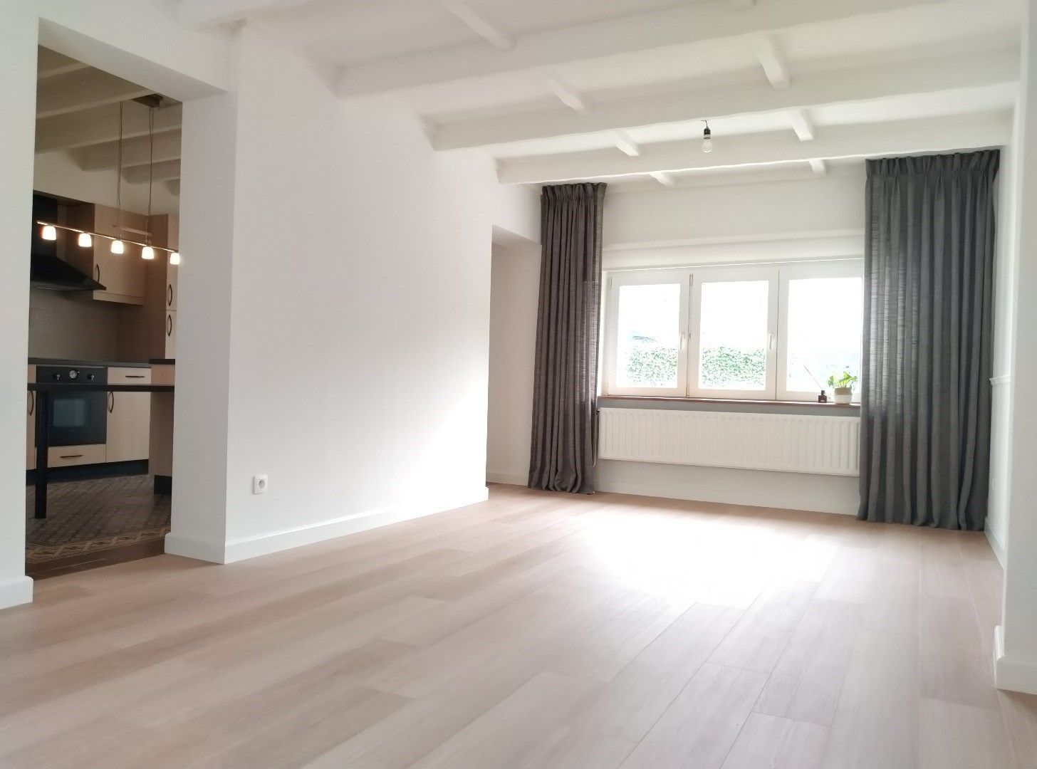 Een instapklare 3-gevelwoning met tuin. foto 2