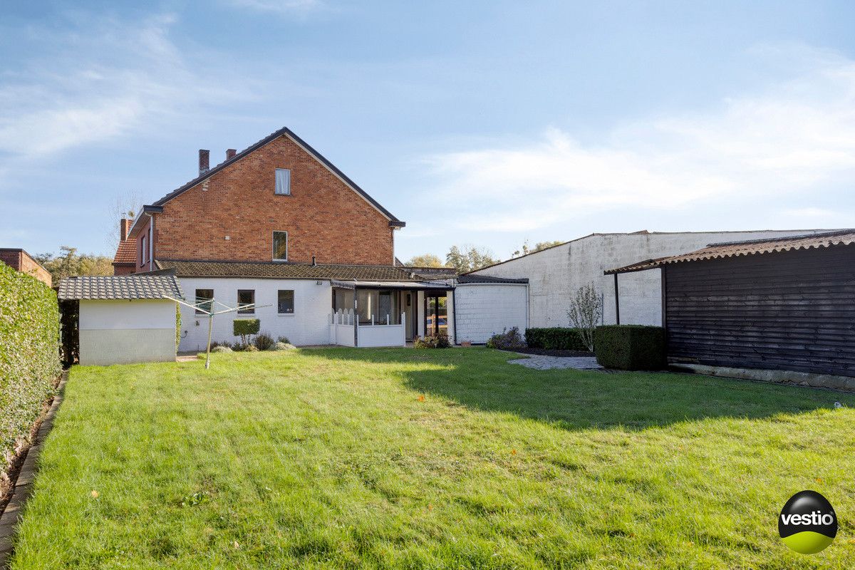 RUSTIG GELEGEN RUIME VRIJSTAANDE WONING MET GROTE TUIN OP 22A49CA TE HOESELT. foto 29