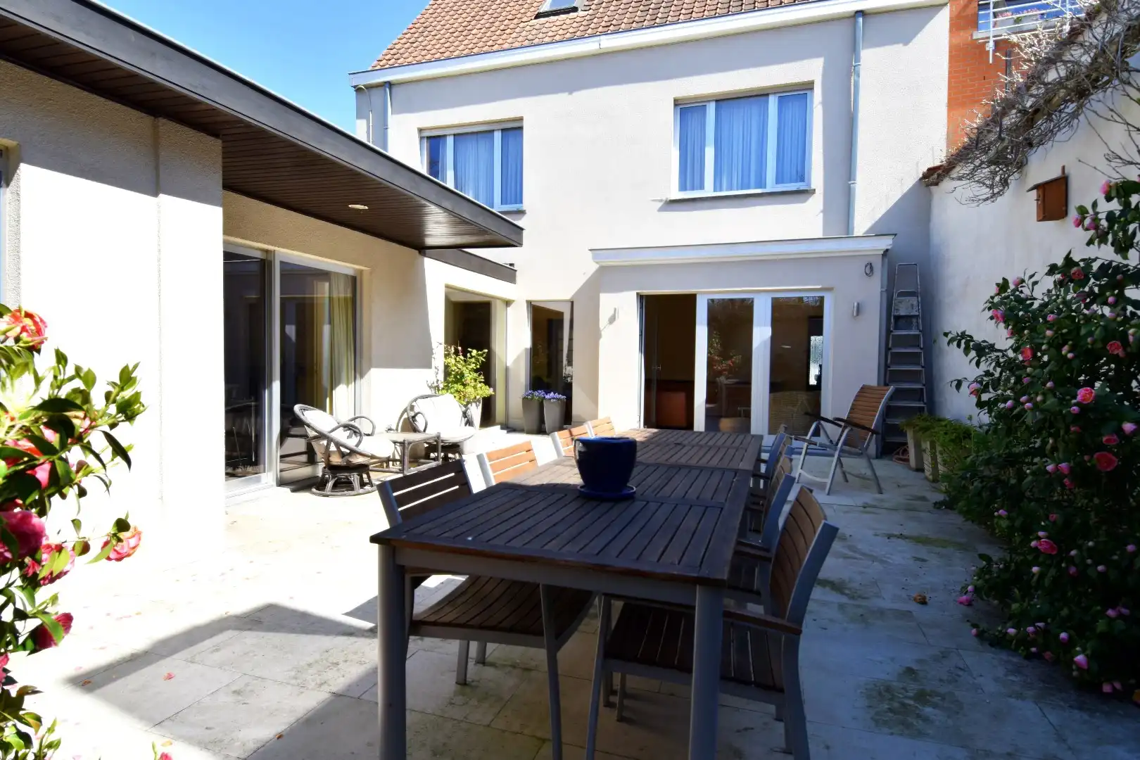 Charmante eigendom met 3 slaapkamers, 80 m² zolder, inpandige garage en zonneterras te koop in Gullegem-centrum foto 18