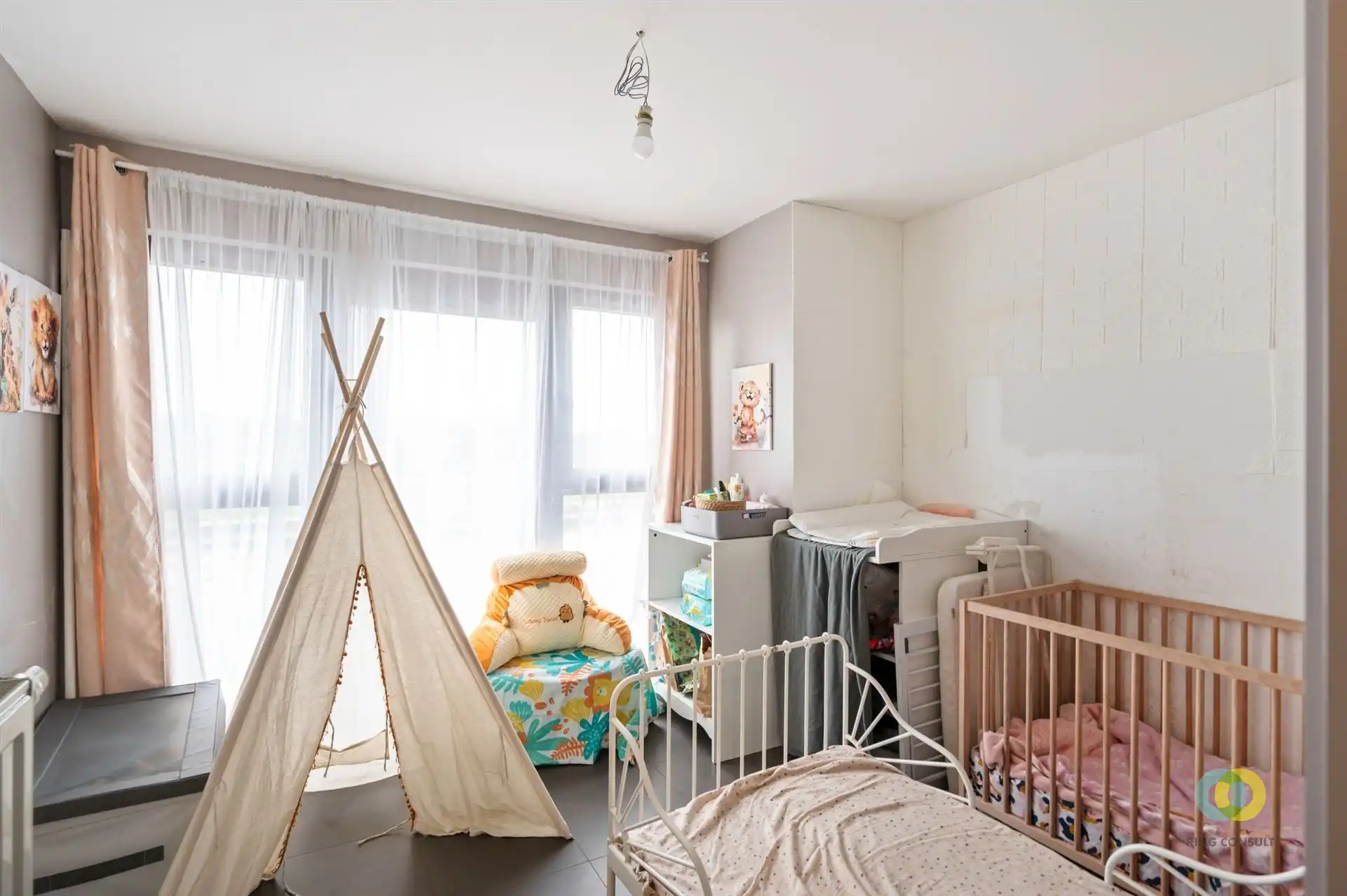 Woning met commercieel gelijkvloers en een goed rendement foto 7