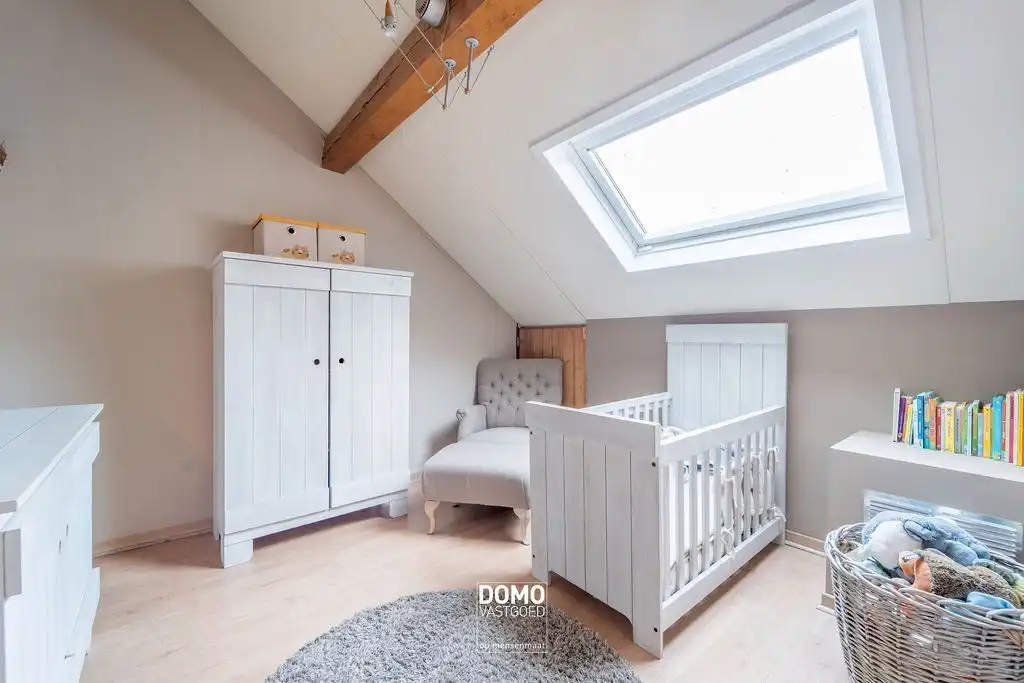 Verrassend ruime woning met karakter te Kuringen. foto 11