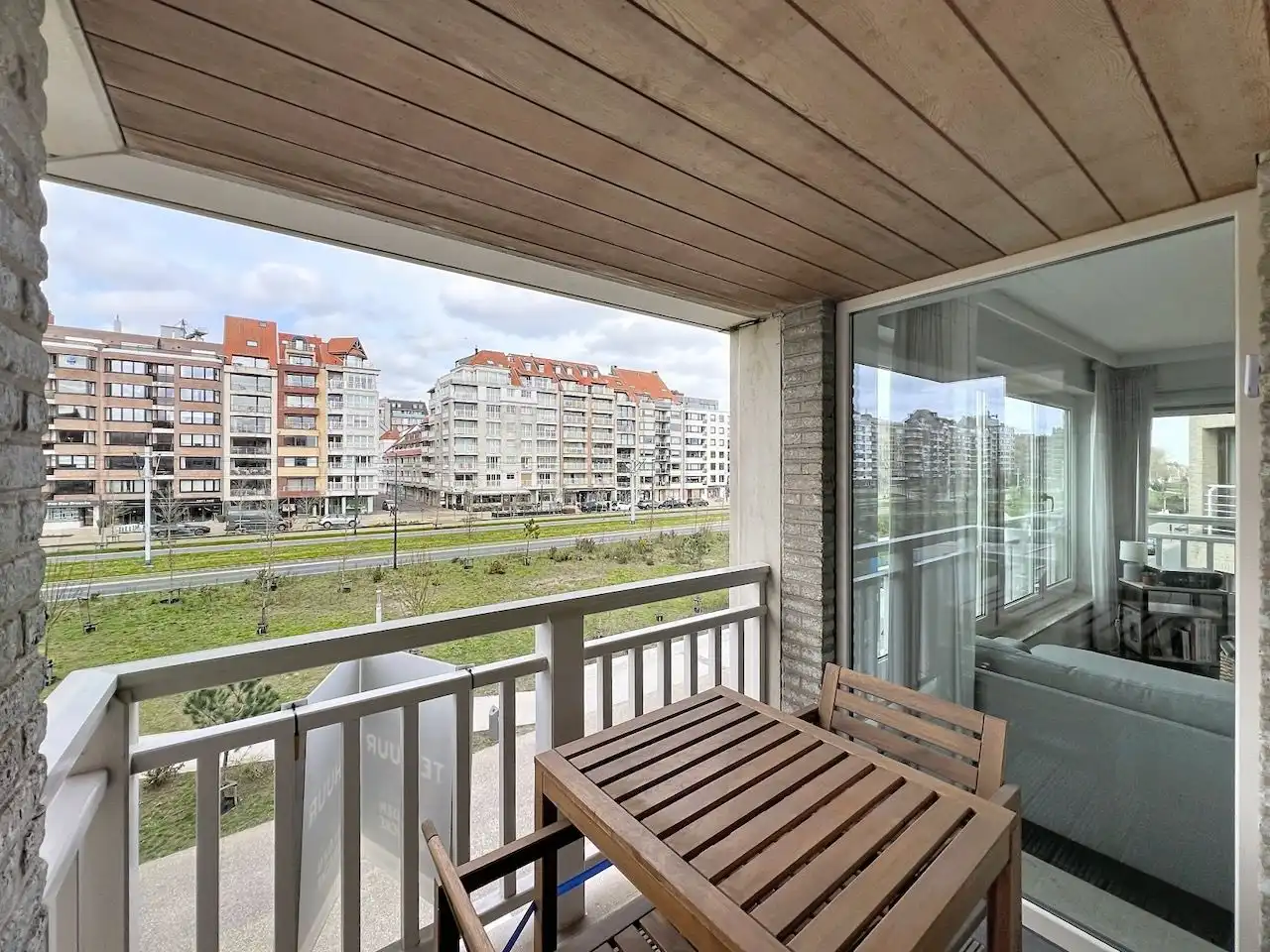 Recent hoekappartement met open zicht gelegen in de Knokkestraat. foto 10