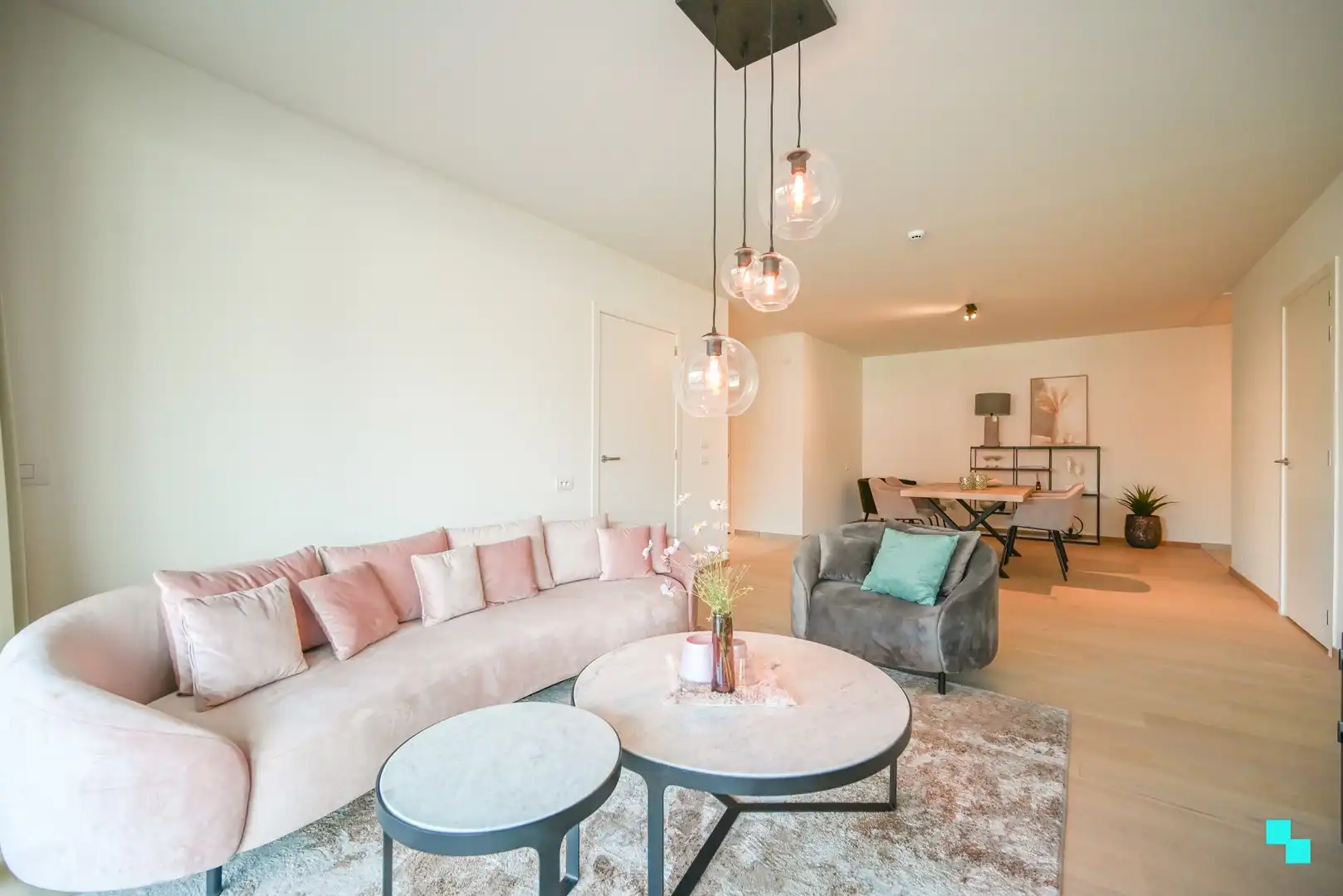 Assistentiewoning in hartje Waregem - Diverse types beschikbaar foto {{pictureIndex}}