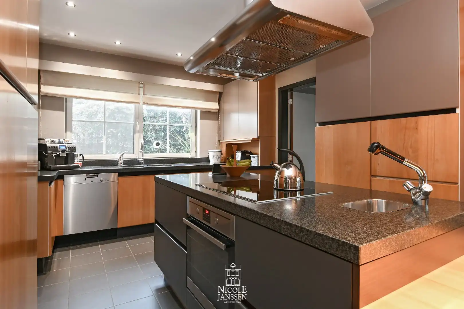 Ruime villa in landelijke stijl  foto 14