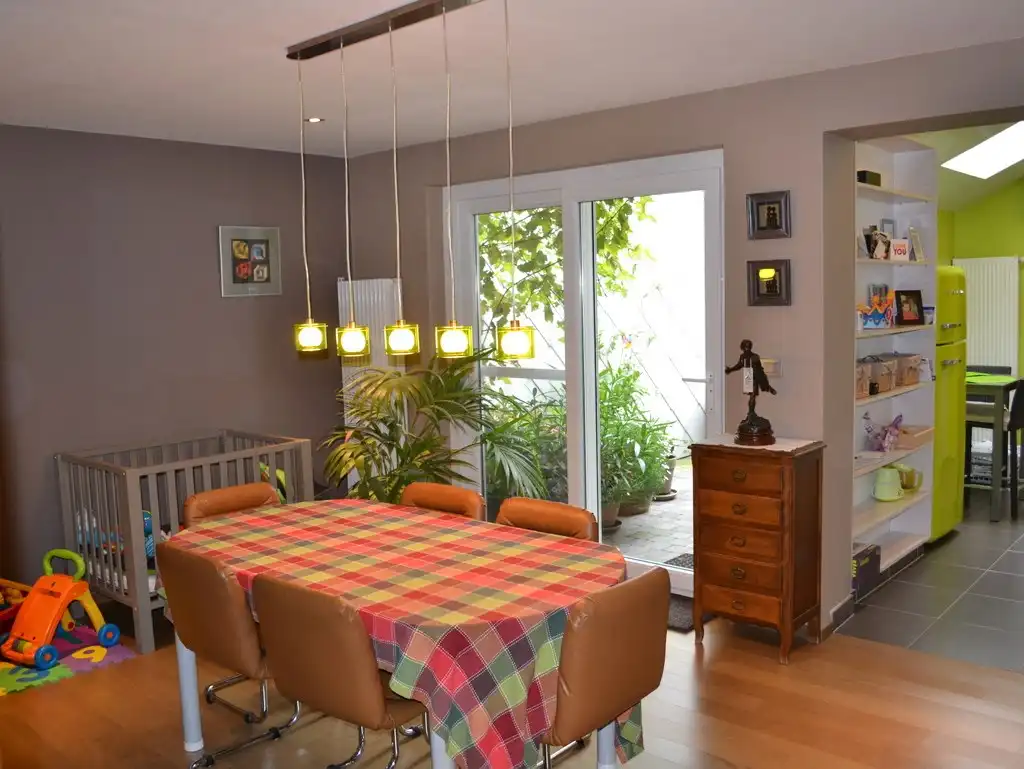 Volledig vernieuwde instapklare rijwoning foto 4