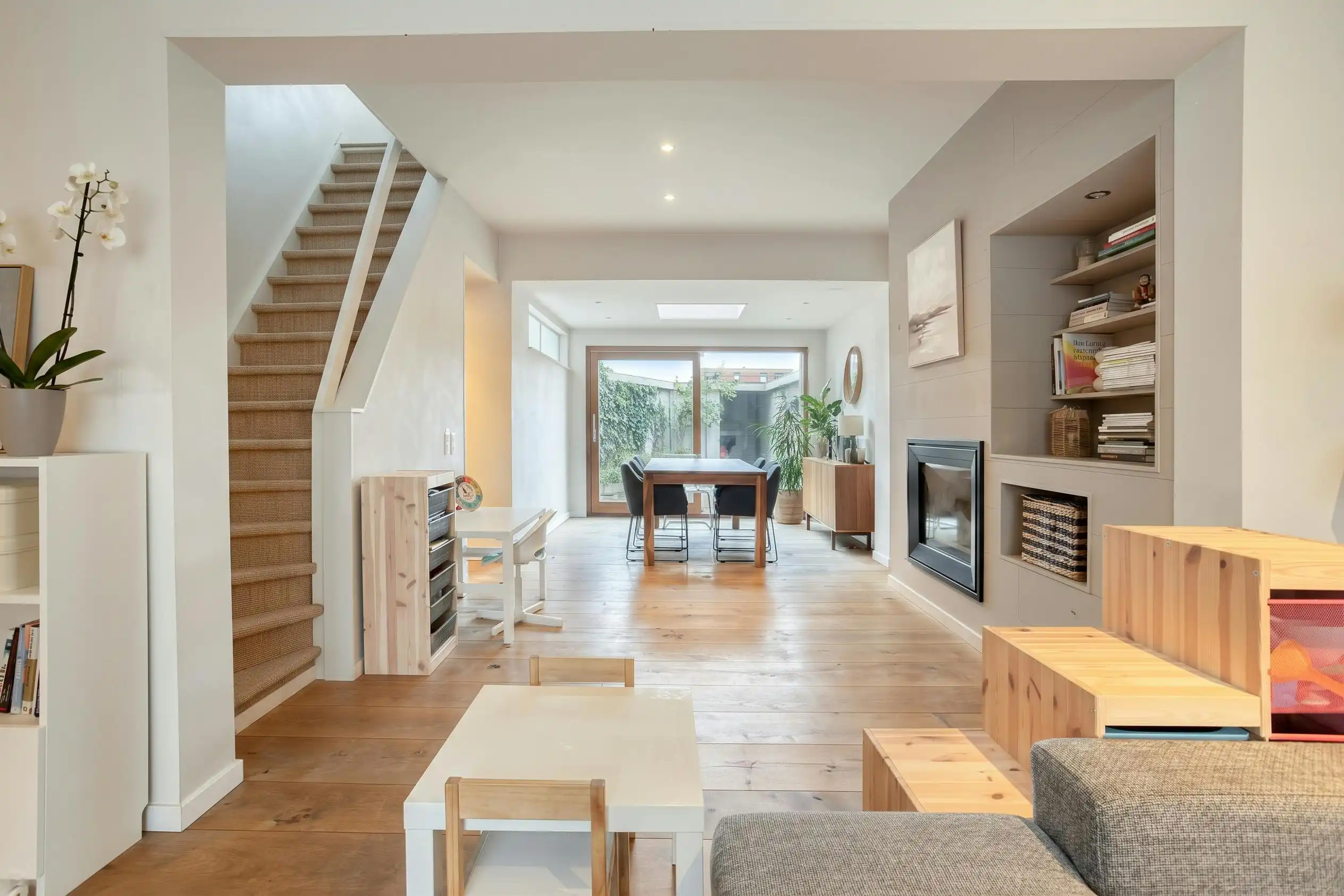 Instapklaar huis met garage te Izegem foto 4