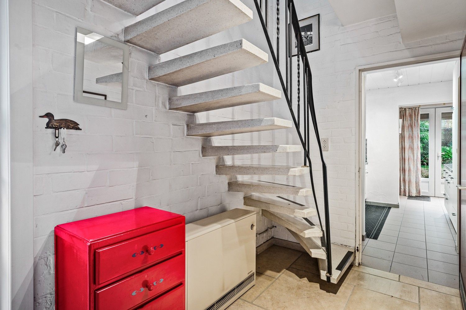 Ruime halfopen bebouwing met garages op uitstekende ligging foto 13