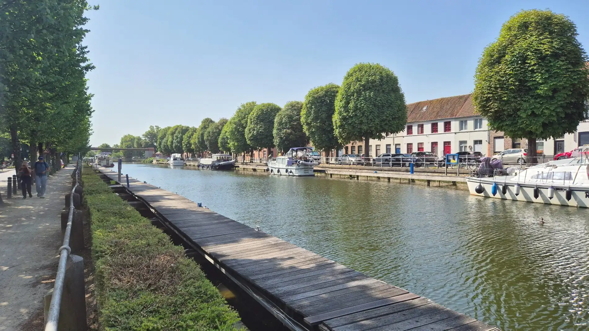Brugge: te vernieuwen woning met garage foto 7