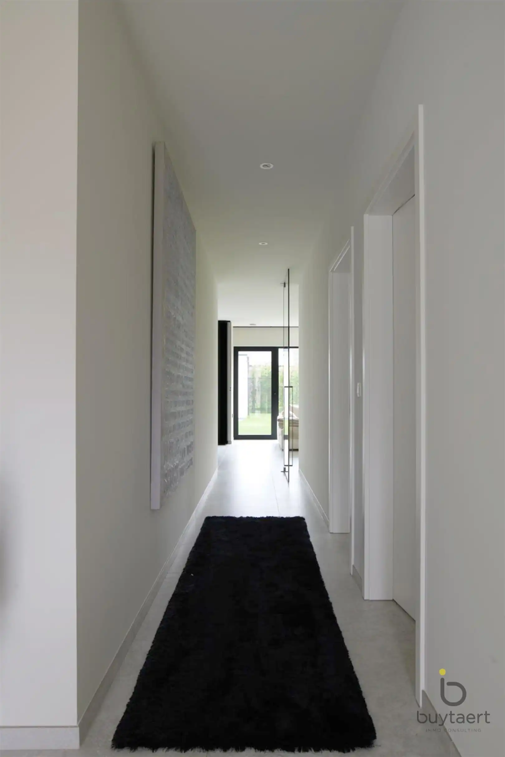 Knappe GELIJKVLOERSE villa + bijgebouw te Halle! foto 45