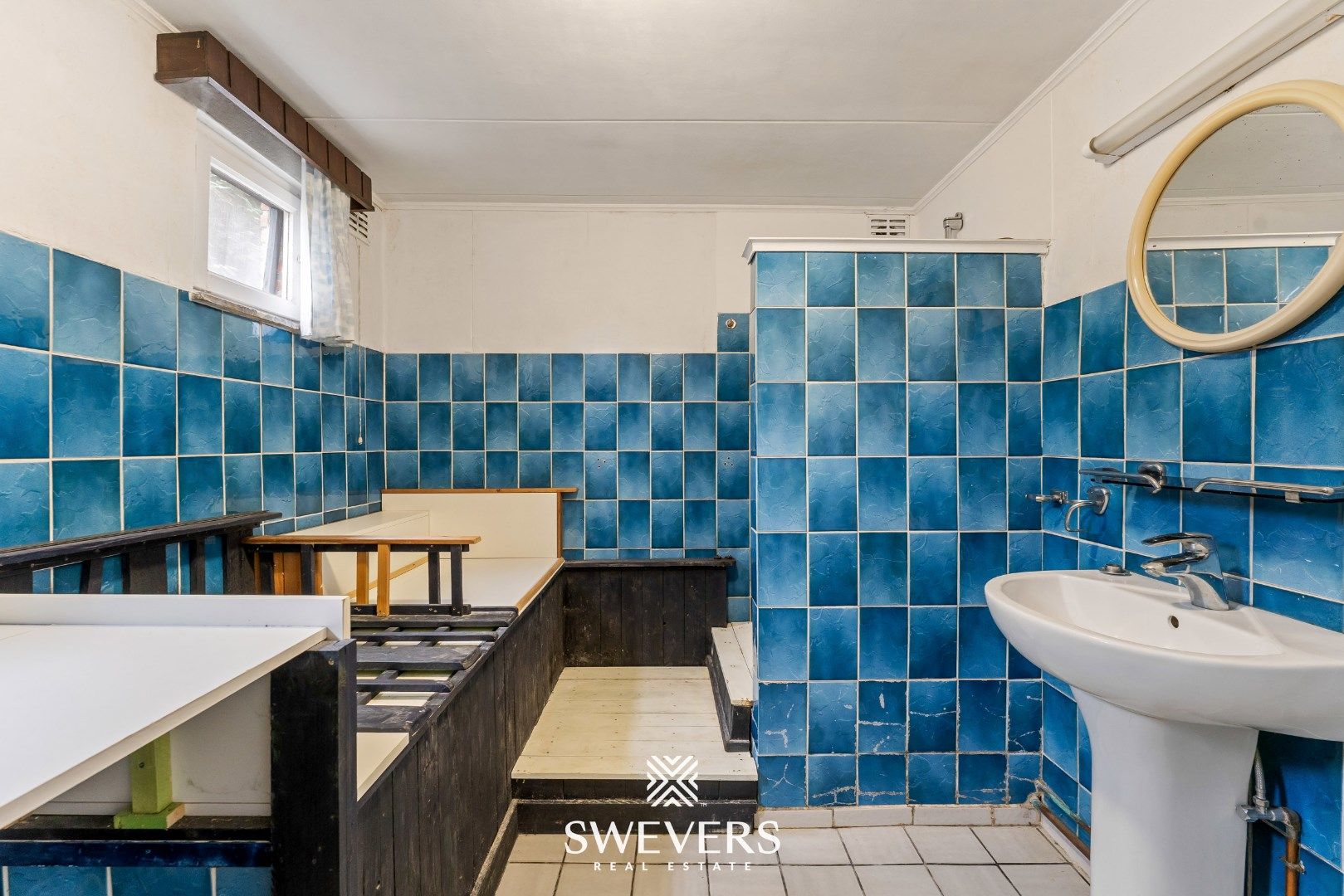 Gunstig gelegen, te renoveren woning, op mooi perceel van 8a 88ca foto 18