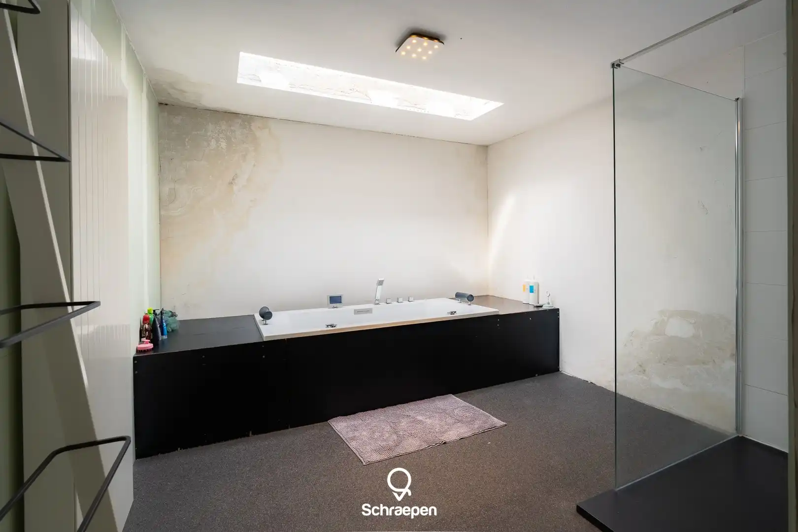 Op te frissen gezinswoning (270 m²) met 5 slpks én EPC-label C op hoekperceel van circa 7,5 are! foto 22