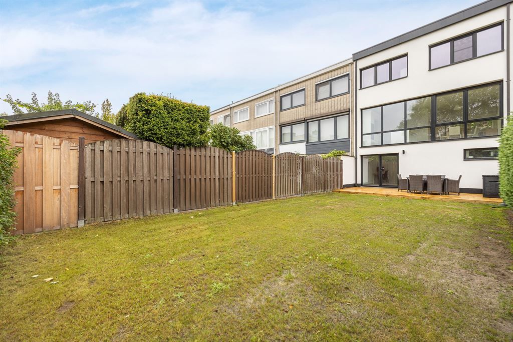 Gerenoveerde woning met ruime Zuidtuin foto 17