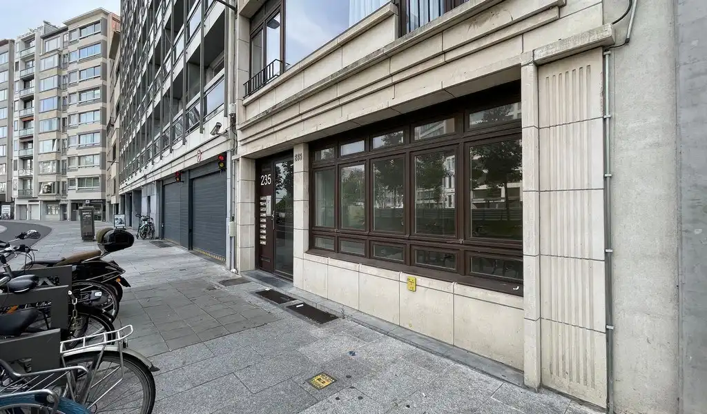 Gelijkvloers kantoor te huur nabij het centraal station Antwerpen foto 16