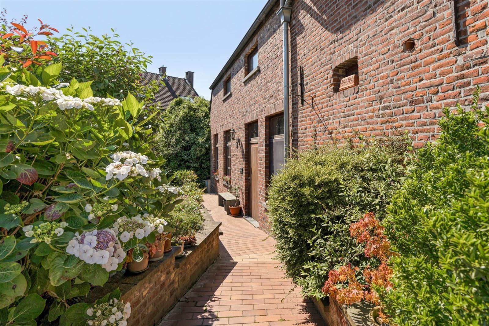 Karaktervolle woning in het centrum van Gooik foto 2