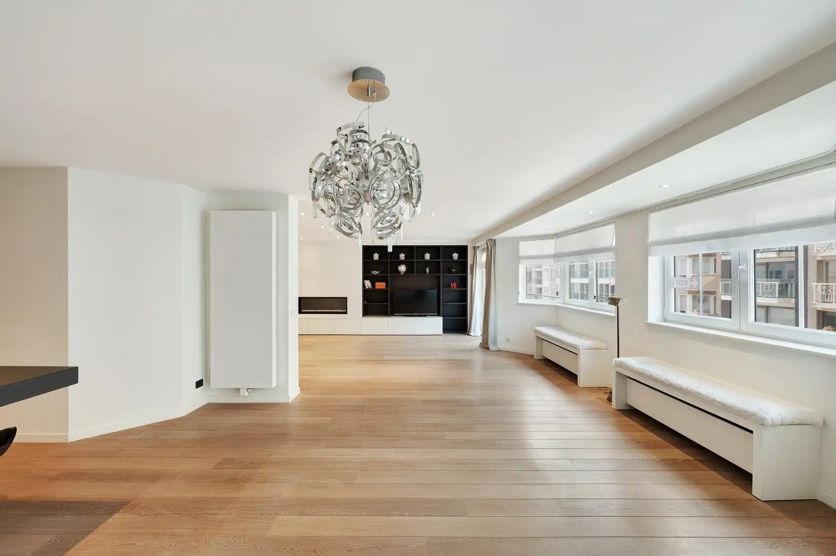 Ruim appartement van 163m² met 11 m² façade in de Dumortierlaan. foto 10