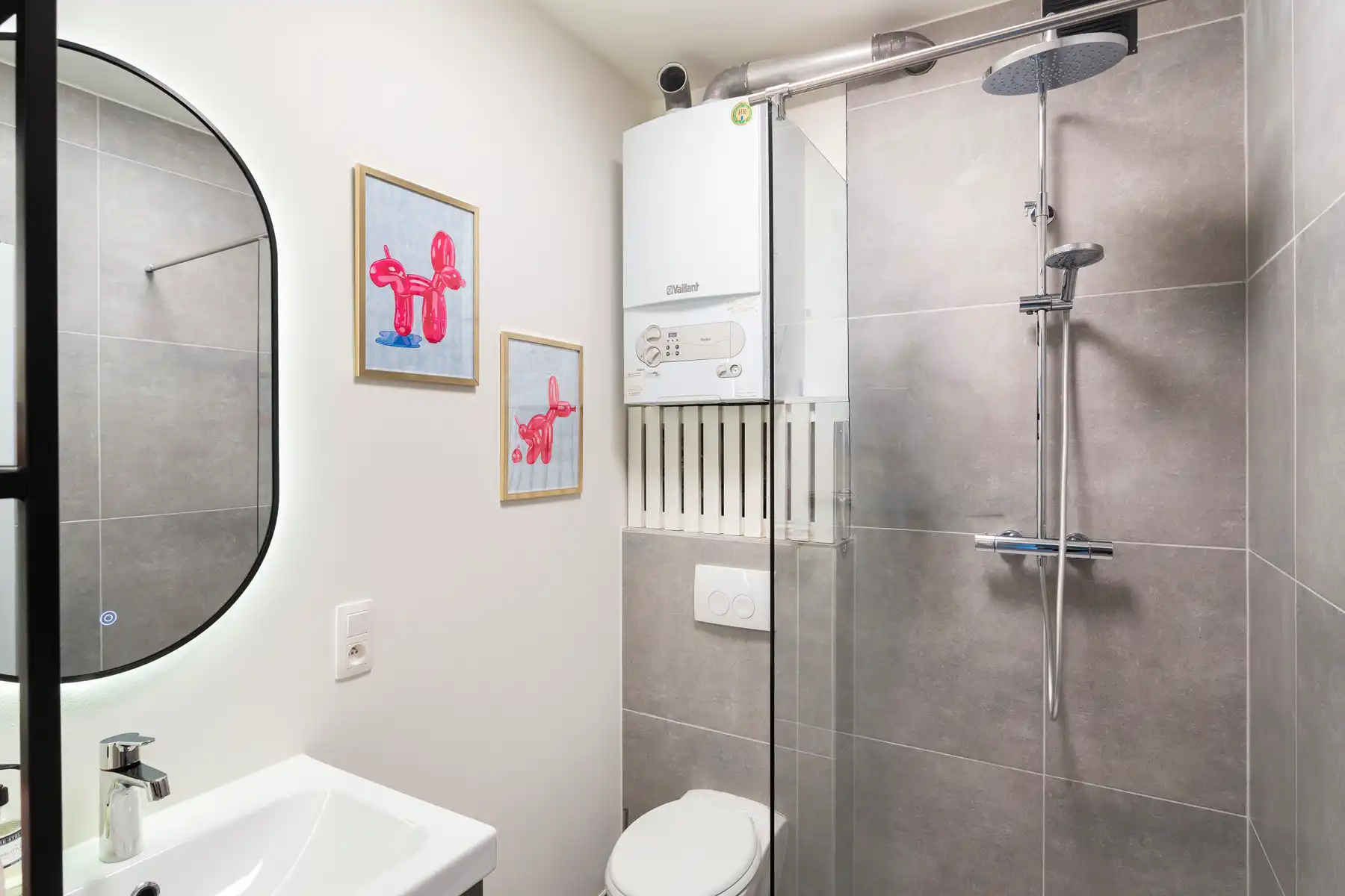 Gerenoveerd 2 slpk-app met terras en garagebox foto 10