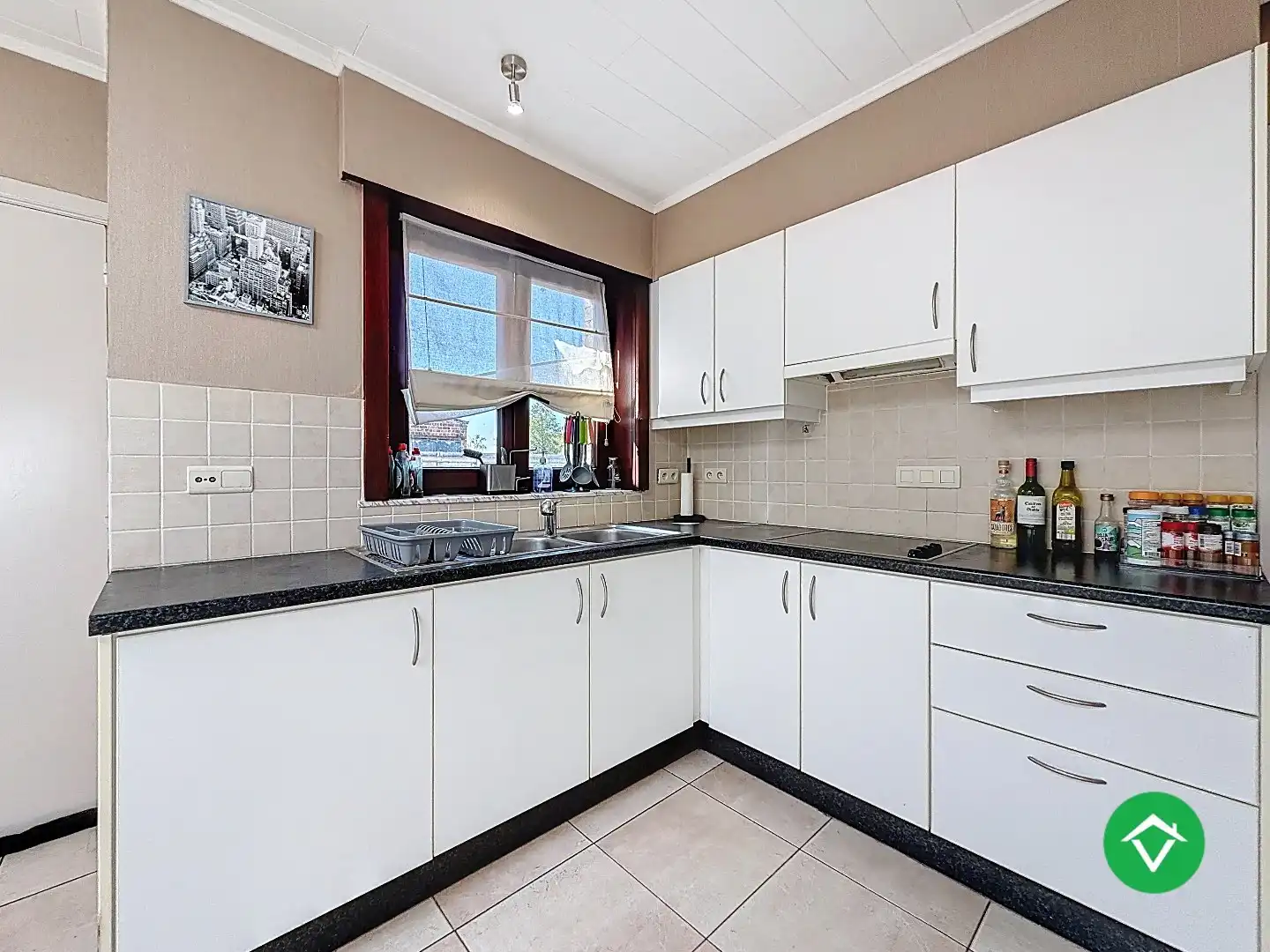 Gelijkvloers appartement met 2 slaapkamers en garage te Ichtegem foto 12