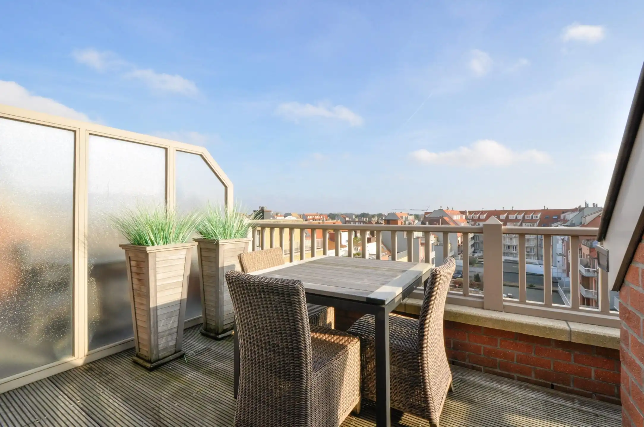 Elegant gemeubeld duplexappartement op de Dumortierlaan foto 9
