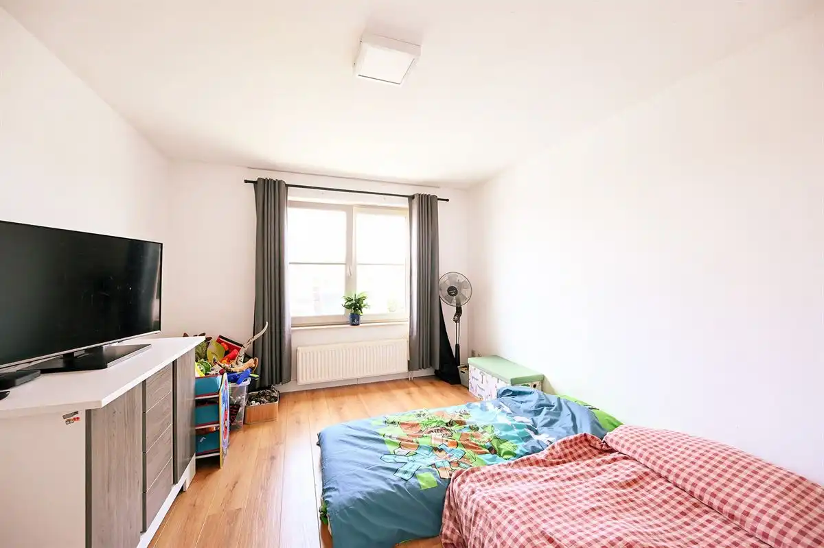 Rustig gelegen bel-etage woning foto 12