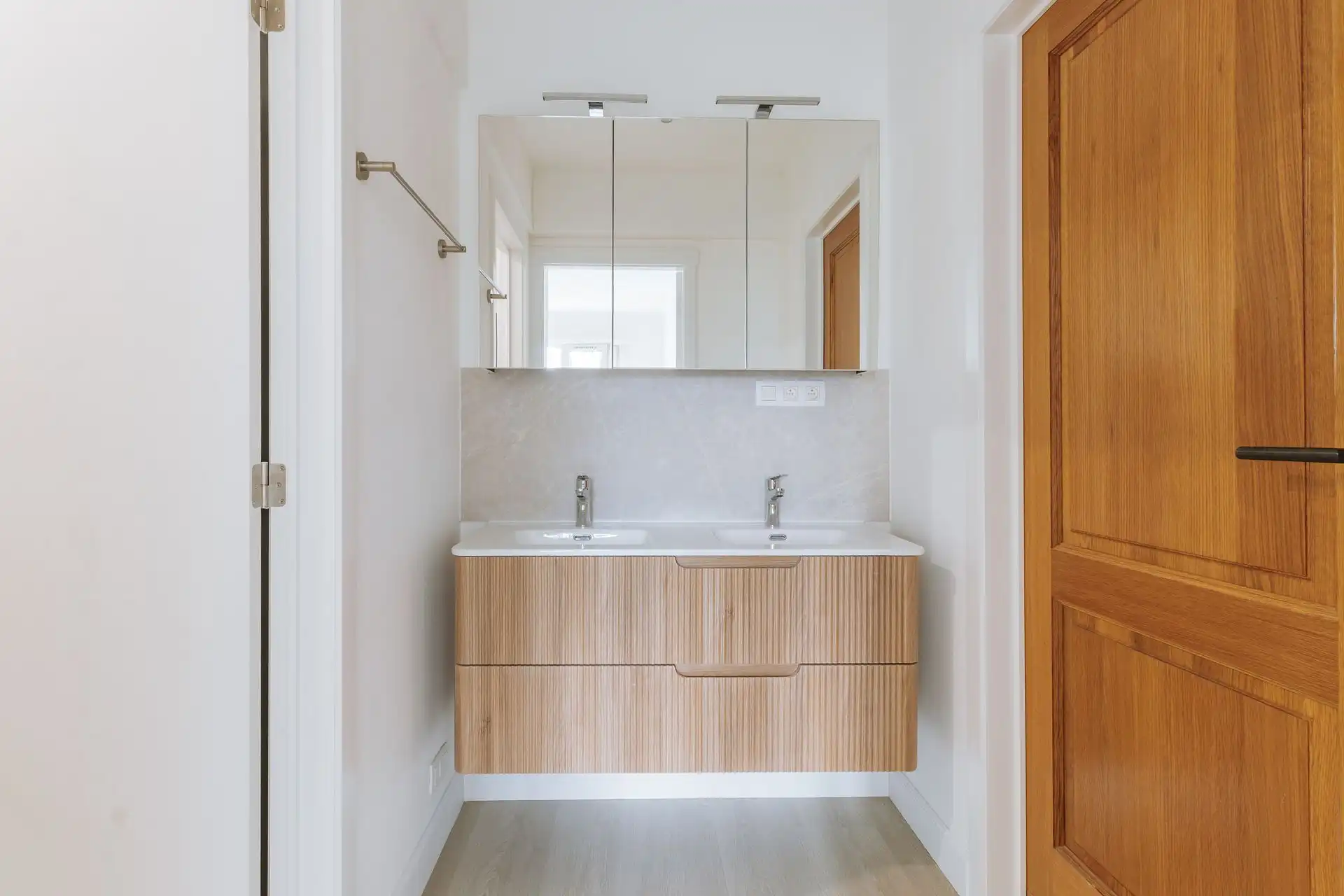Ruim appartement van 170 m² met zicht op het Stadspark! foto 23