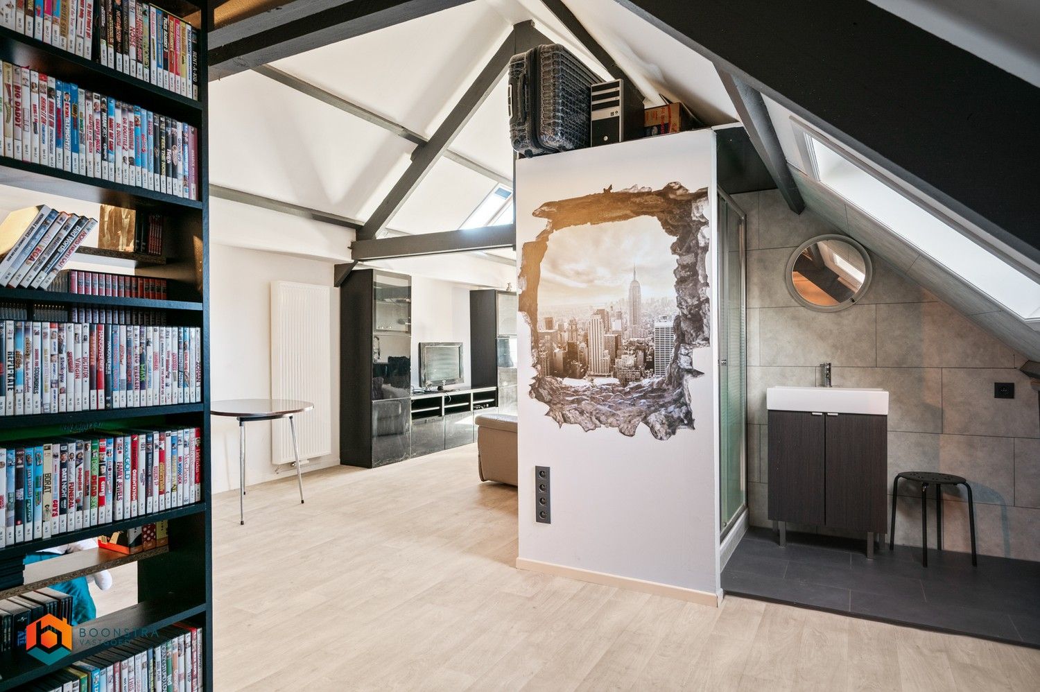 Authentieke woning met 4 slpkrs, loft en magazijn te O-L-V-Waver foto 20