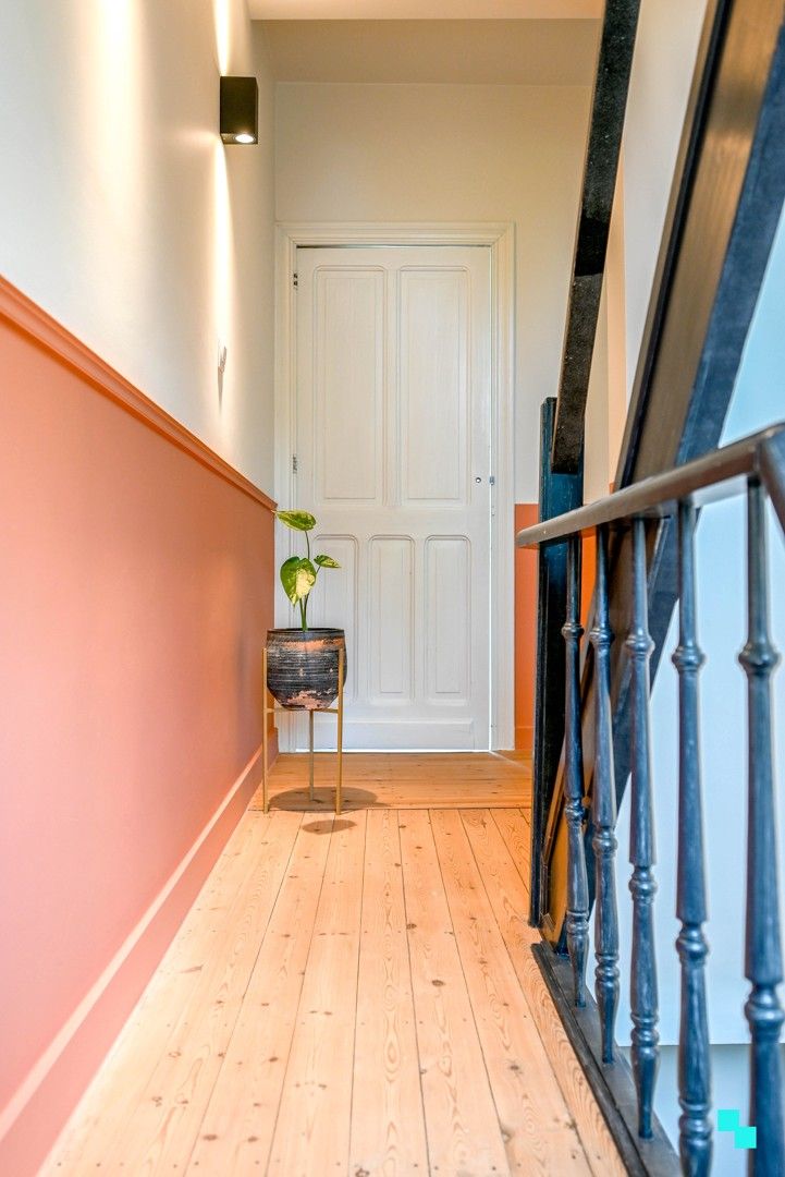 Charmante gerenoveerde woning te Harelbeke foto 12