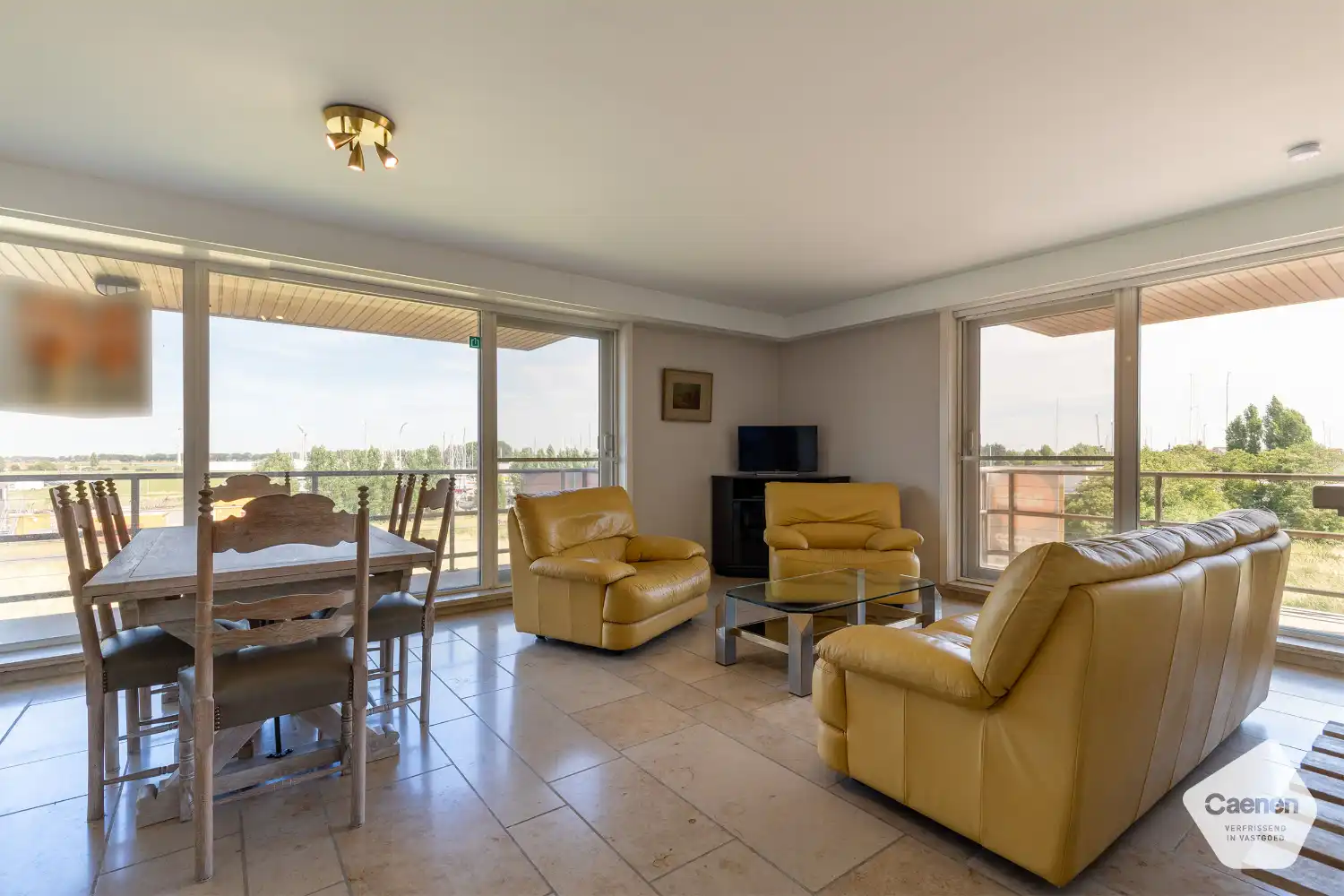 Gezellig hoekappartement met 1 slaapkamer en mooi, open zicht foto 2