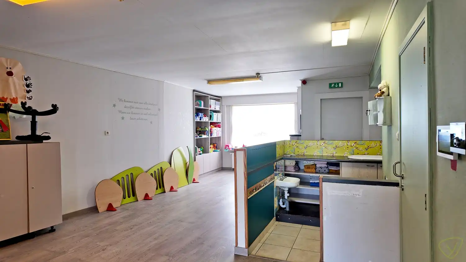 Statige woning met ruime tuin in het centrum van Kaprijke foto 4