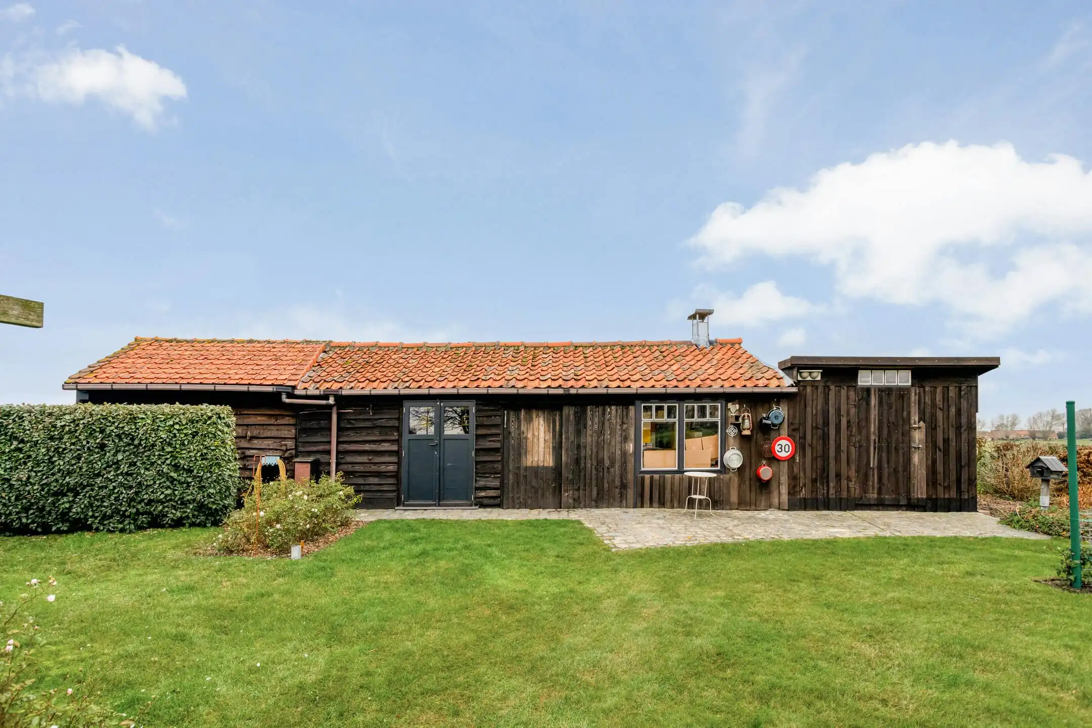 Landelijke woning met 4 slaapkamers op 2.772m² te Beauvoorde. foto 29