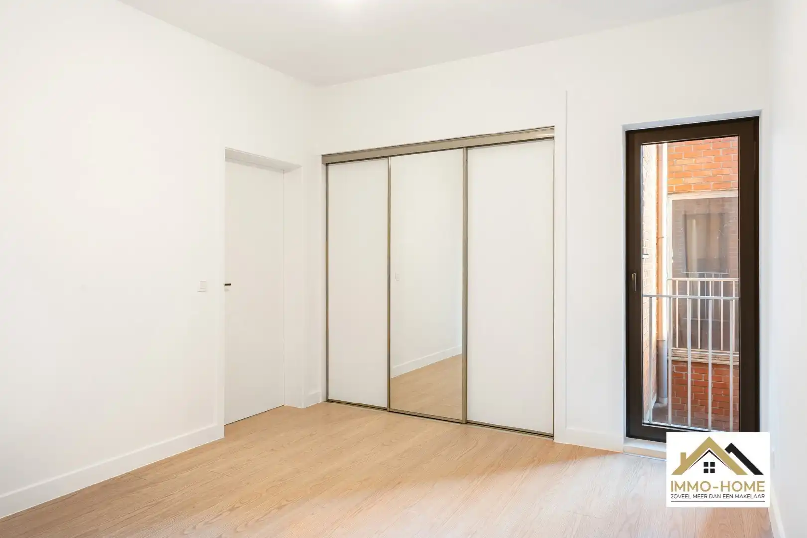 Heel erg ruim appartement op het eerste verdiep op wandelafstand van het Centrum!!  foto 17