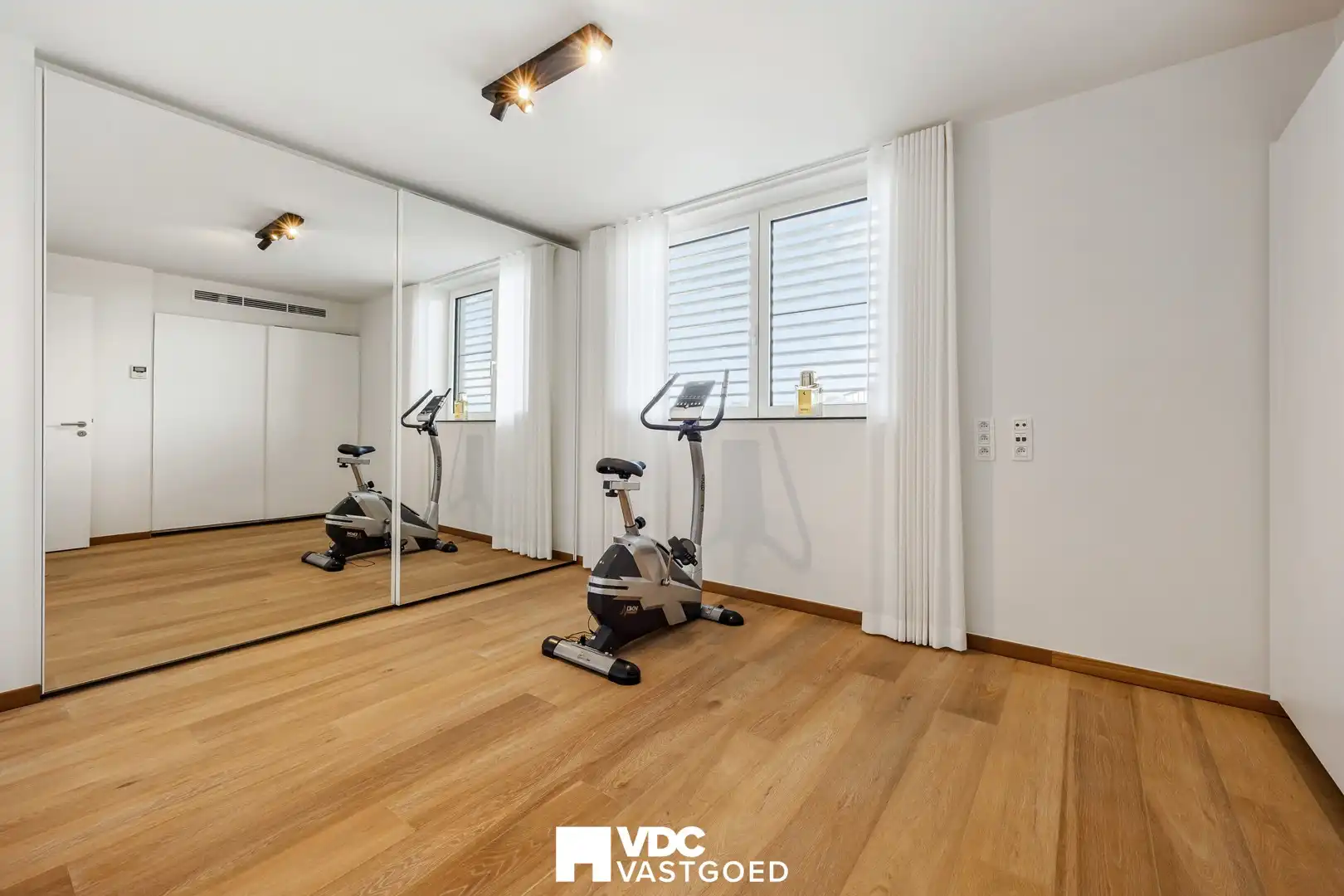 Exclusief duplex-penthouse met panoramisch zwembad – Zuidzicht Hasselt foto 40