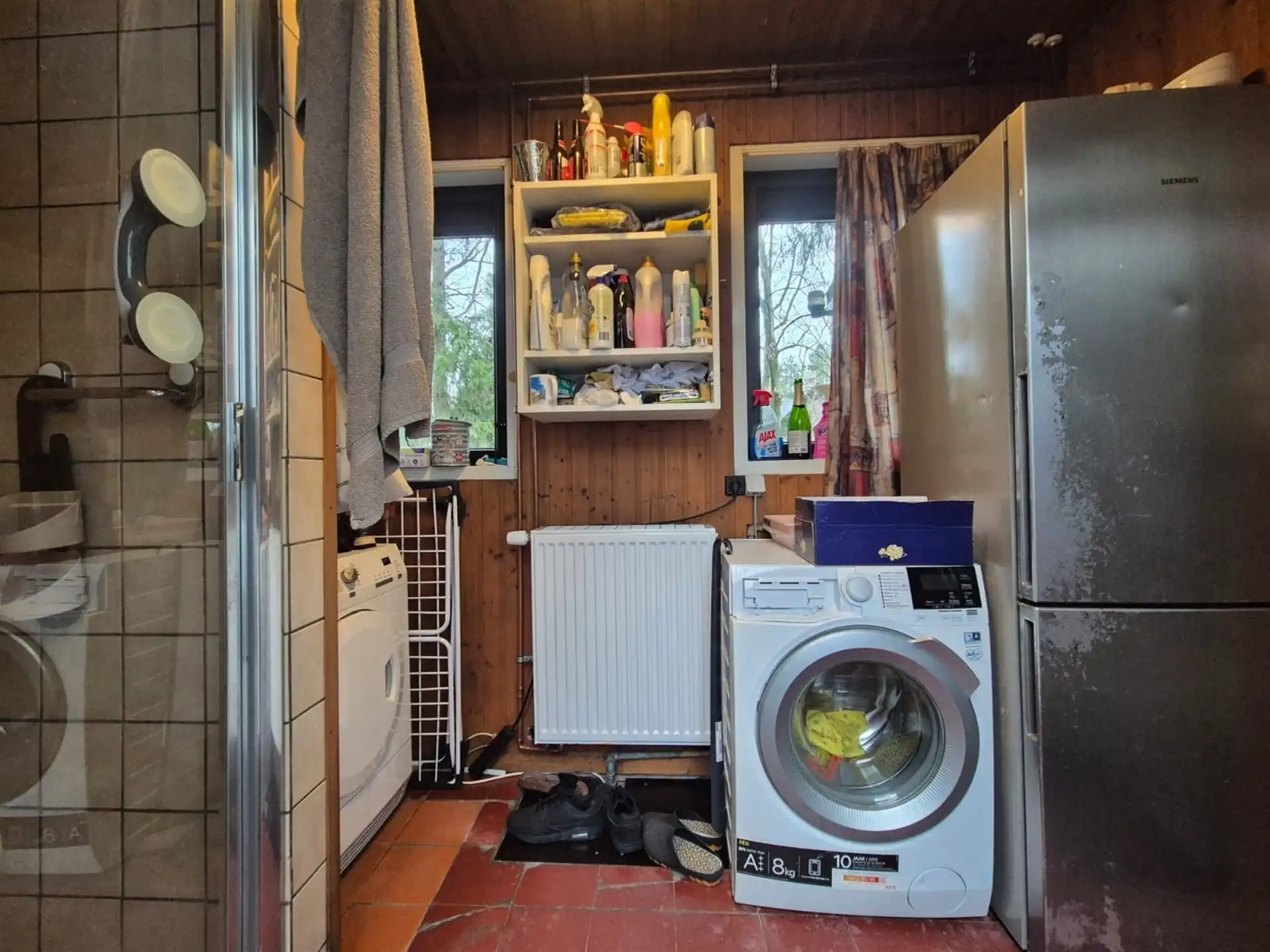 Ruime woning met 3 slaapkamers gelegen in een groene omgeving. foto 14