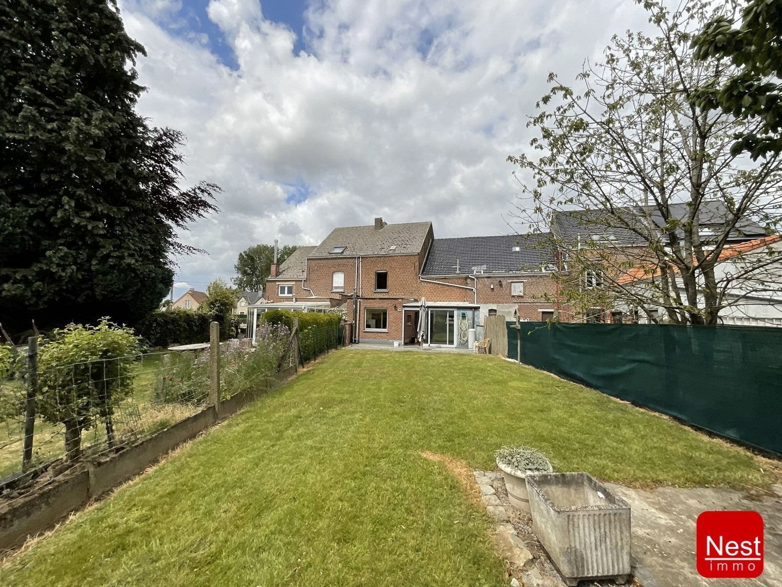 Te renoveren woning met groot potentieel foto 3