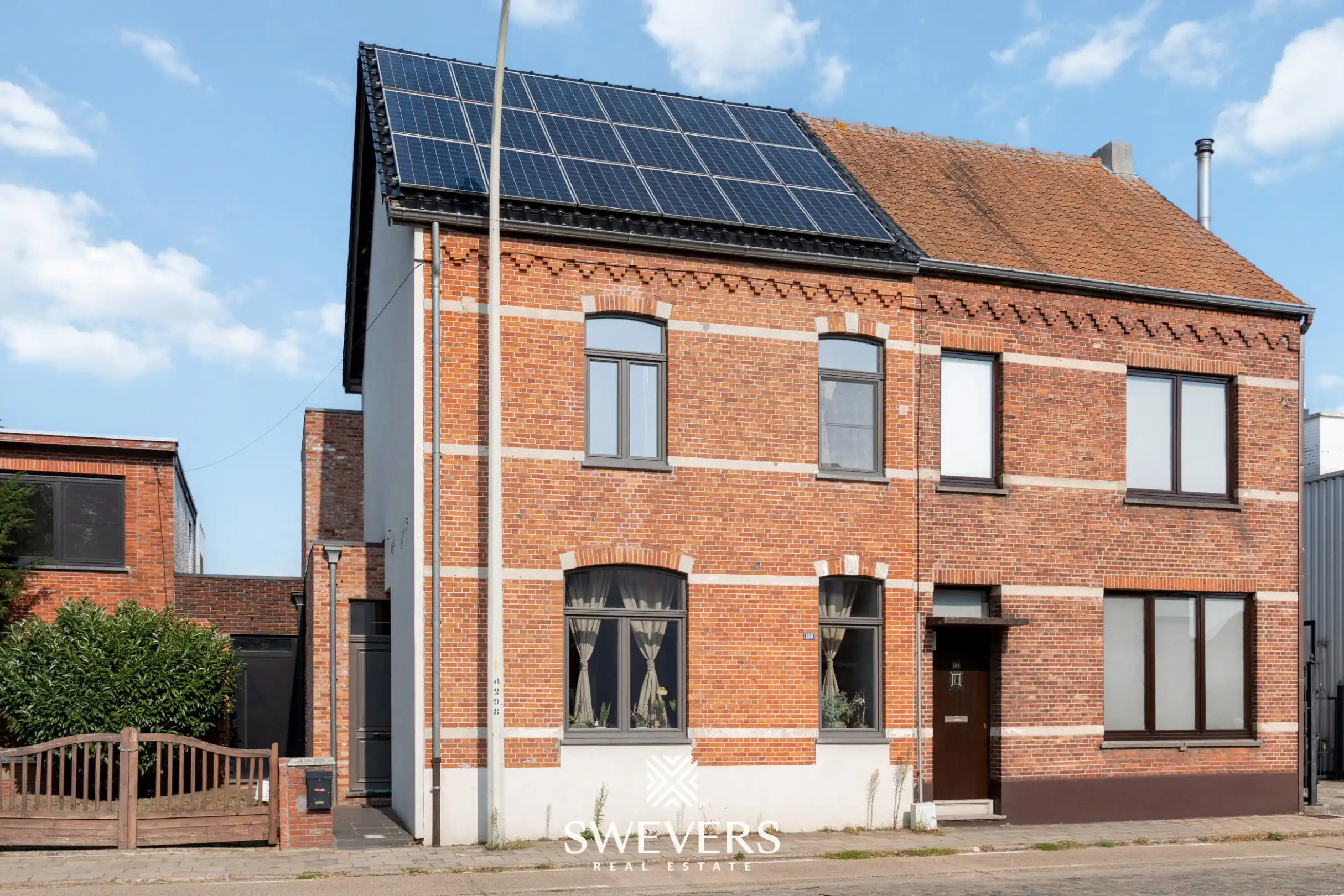 Instapklare charmevolle woning met moderne luxe in het hart van Leopoldsburg foto {{pictureIndex}}