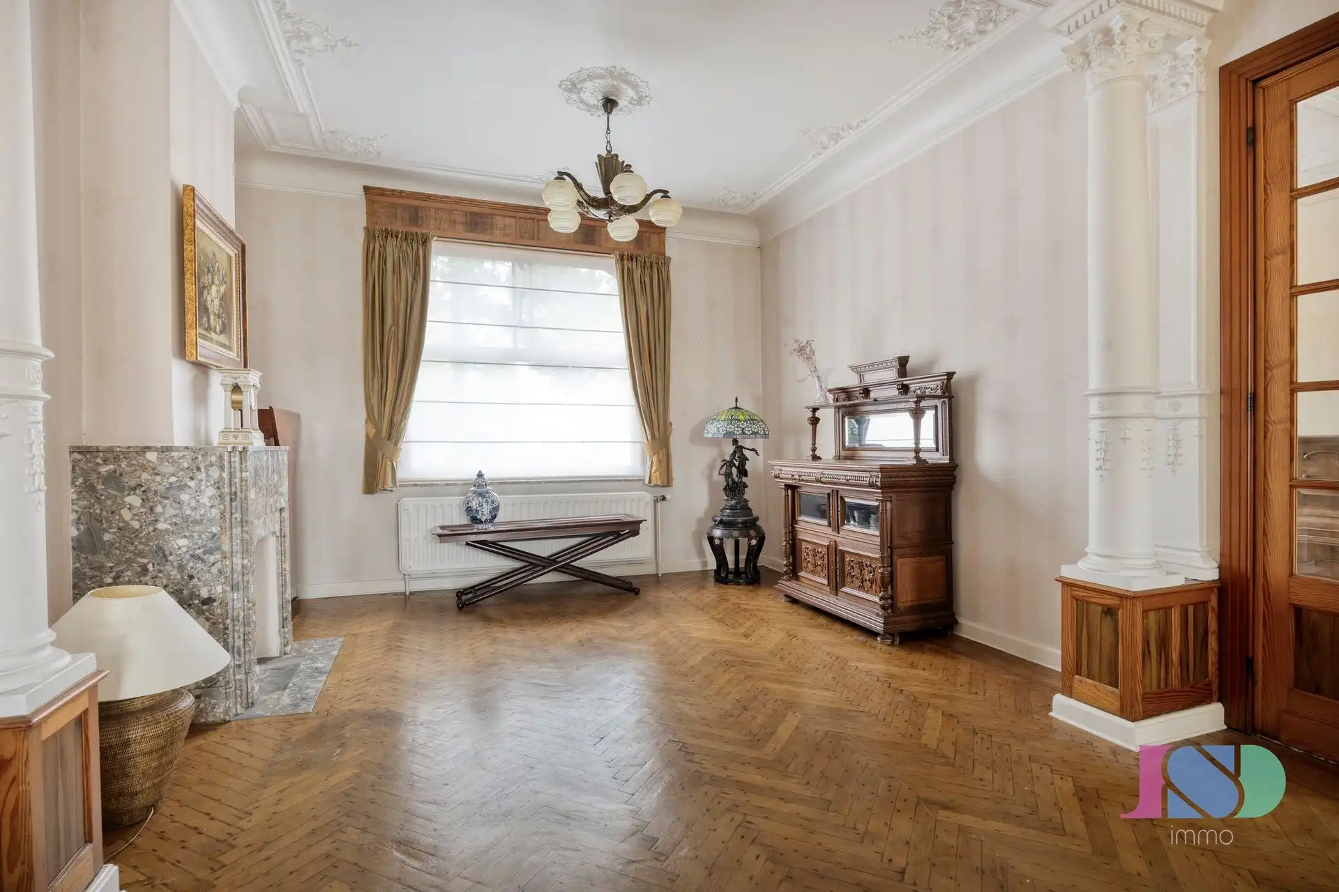 Karaktervolle woning met 8 kamers foto 4