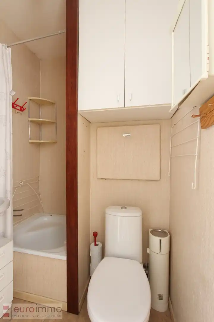 Studio met centrale ligging in Nieuwpoort Bad. Voor de renoveerders onder jullie! foto 8