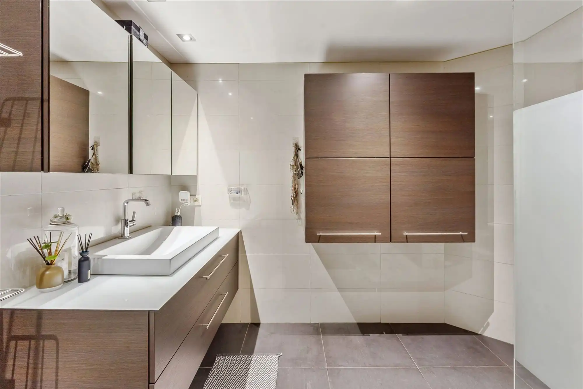 PERFECT ONDERHOUDEN WONING MET 4 SLAAPKAMERS OP CENTRALE LIGGING IN STAL (BERINGEN) foto 14