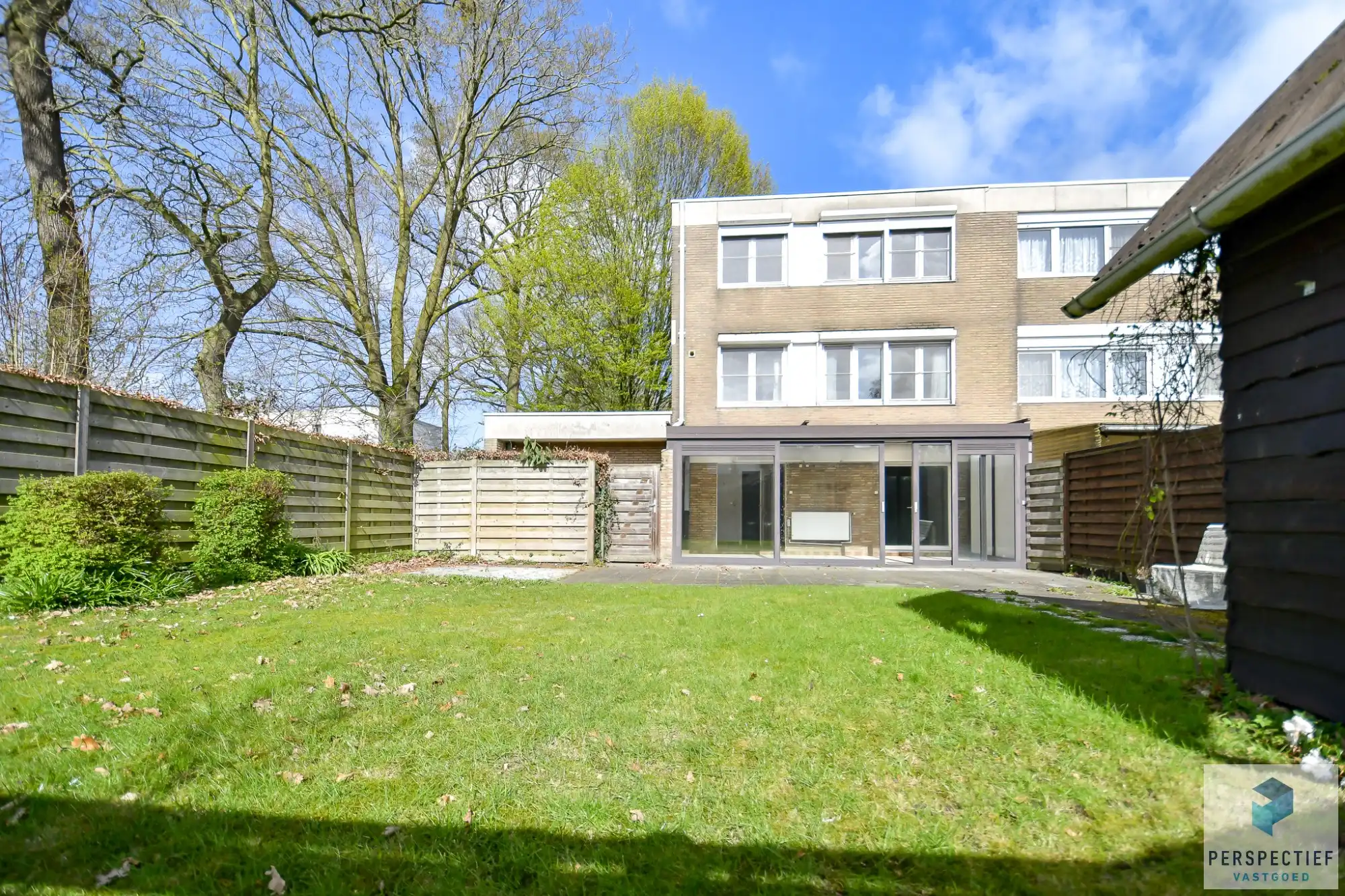 Hoofdfoto van de publicatie: Te renoveren bel-etagewoning in rustige doodlopende straat op toplocatie